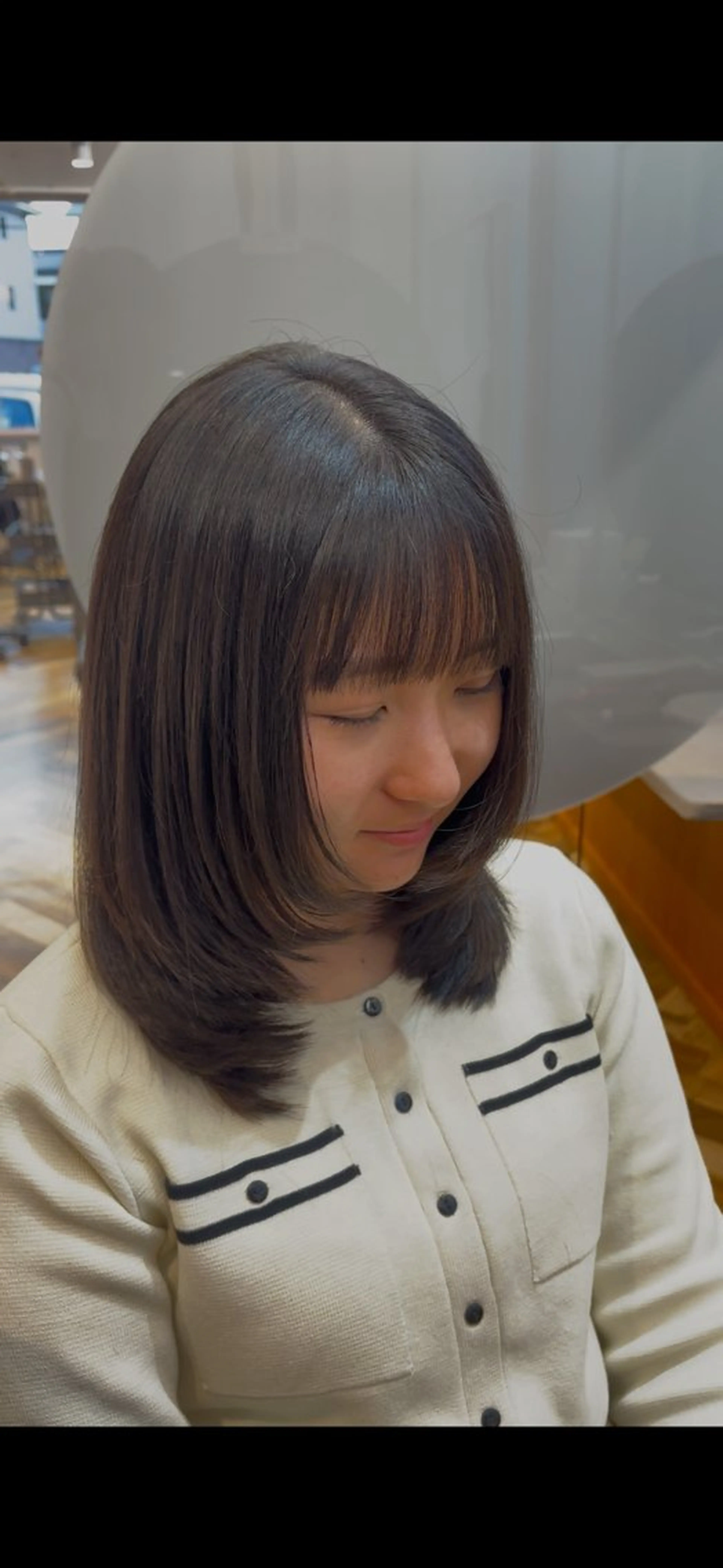 セミロング レイヤーカット maru.所属・林 小夏のヘアスタイル