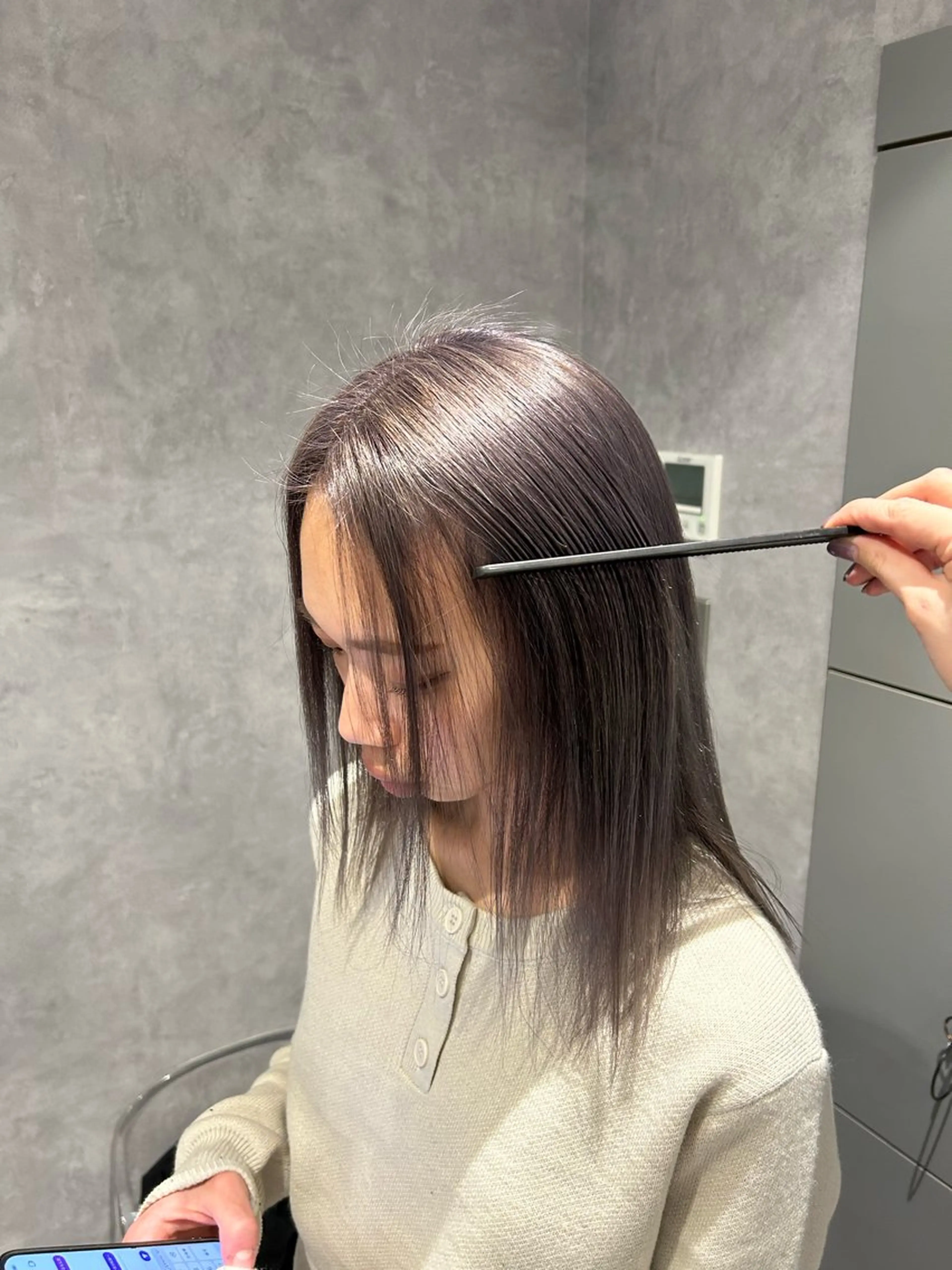 カラー グレージュ シルバー シルバーグレージュ HEDI所属・⭐️HEDI YUKI⭐️のヘアスタイル