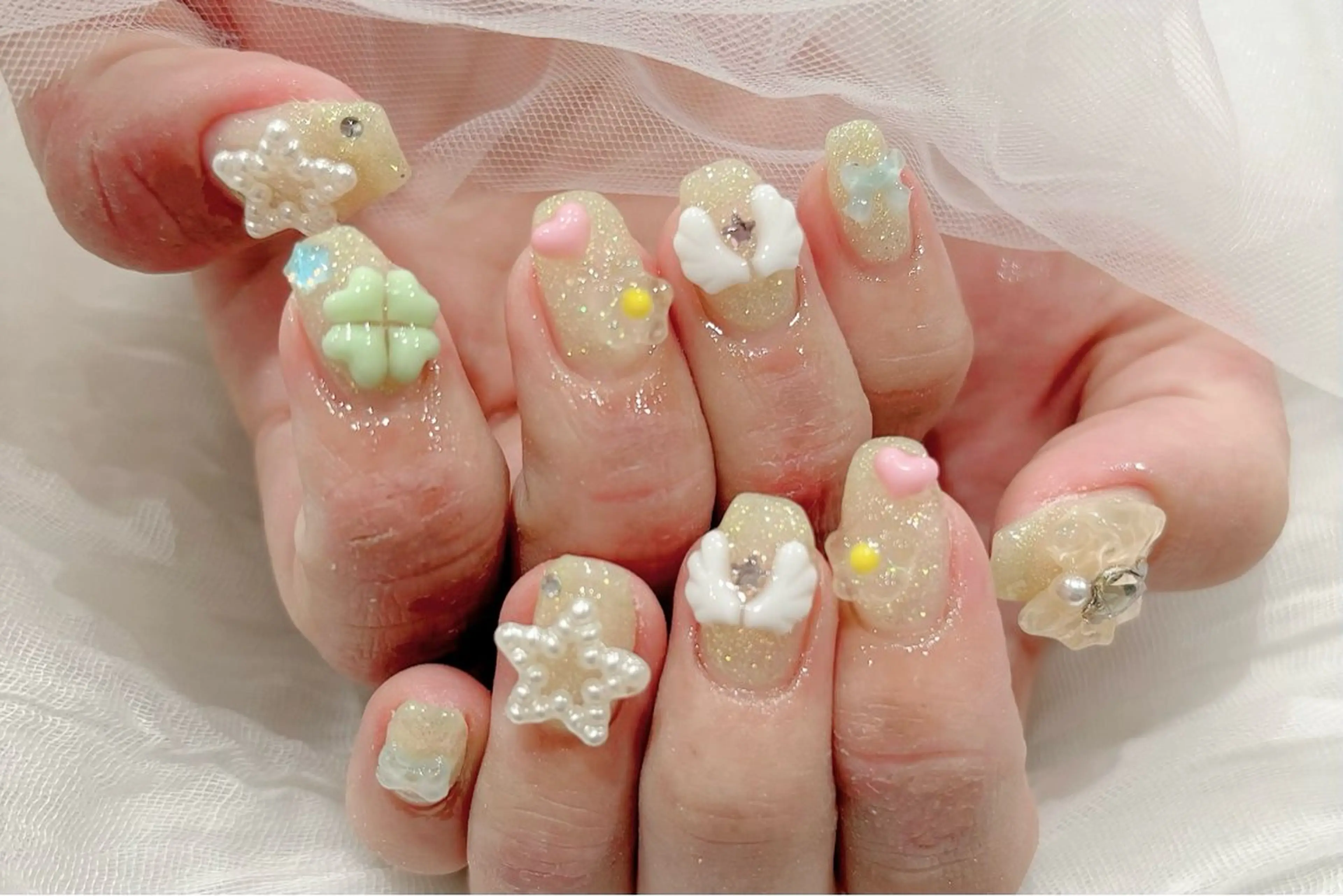 ネイル Zir nail 津田沼店所属・☁️ ゆい 🧸💛のネイルデザイン