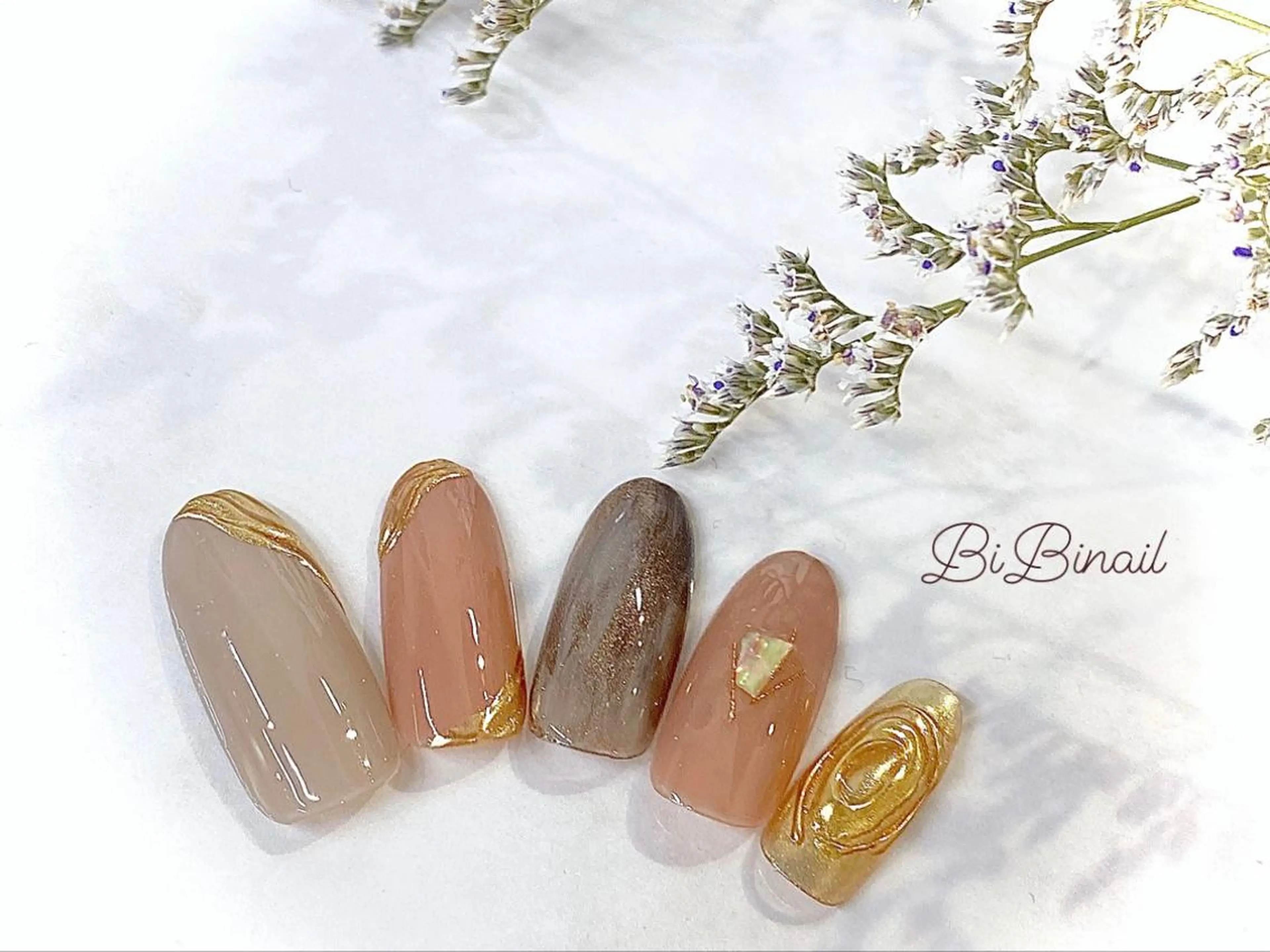 ネイル ハンドネイル purple hair design所属・Sumi Tomoのネイルデザイン