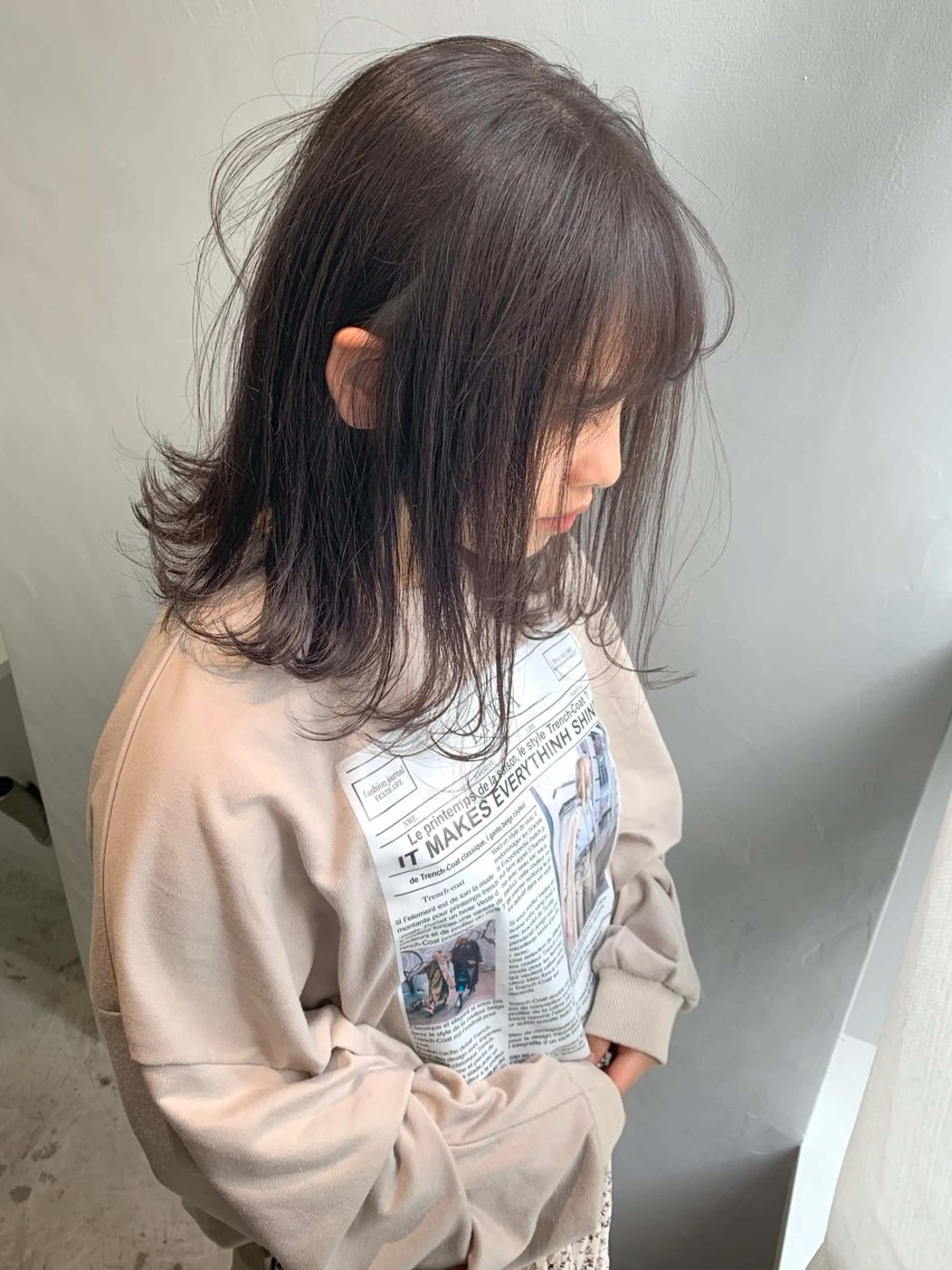 ミディアム カラー グレージュ ボブ カット ヘアカラー トリートメント レイヤーカット🪄 耳ツボ🎀Ayumiのヘアスタイル