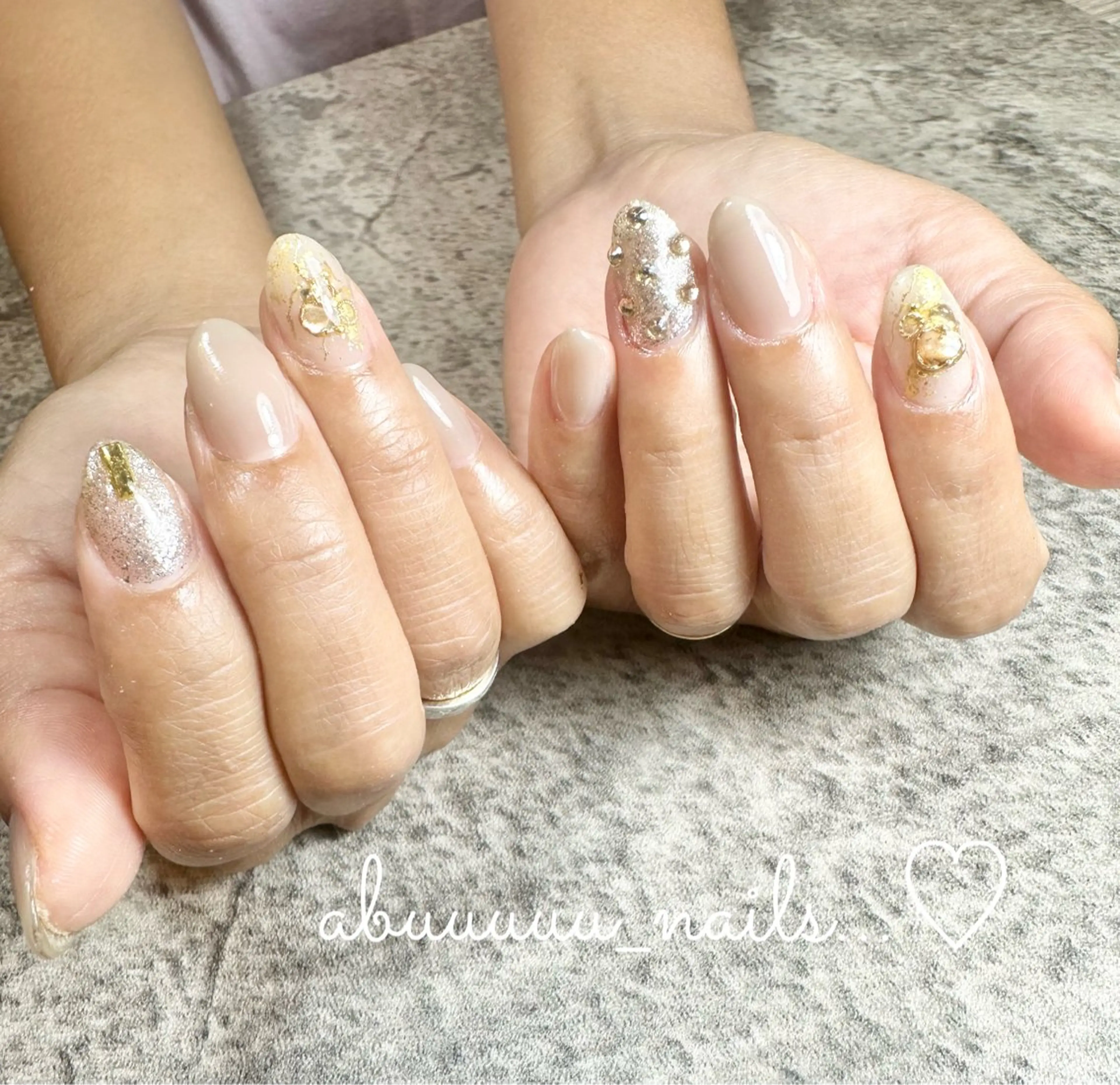 ネイル アートネイル ニュアンスネイル abuuuuu nailsのネイルデザイン