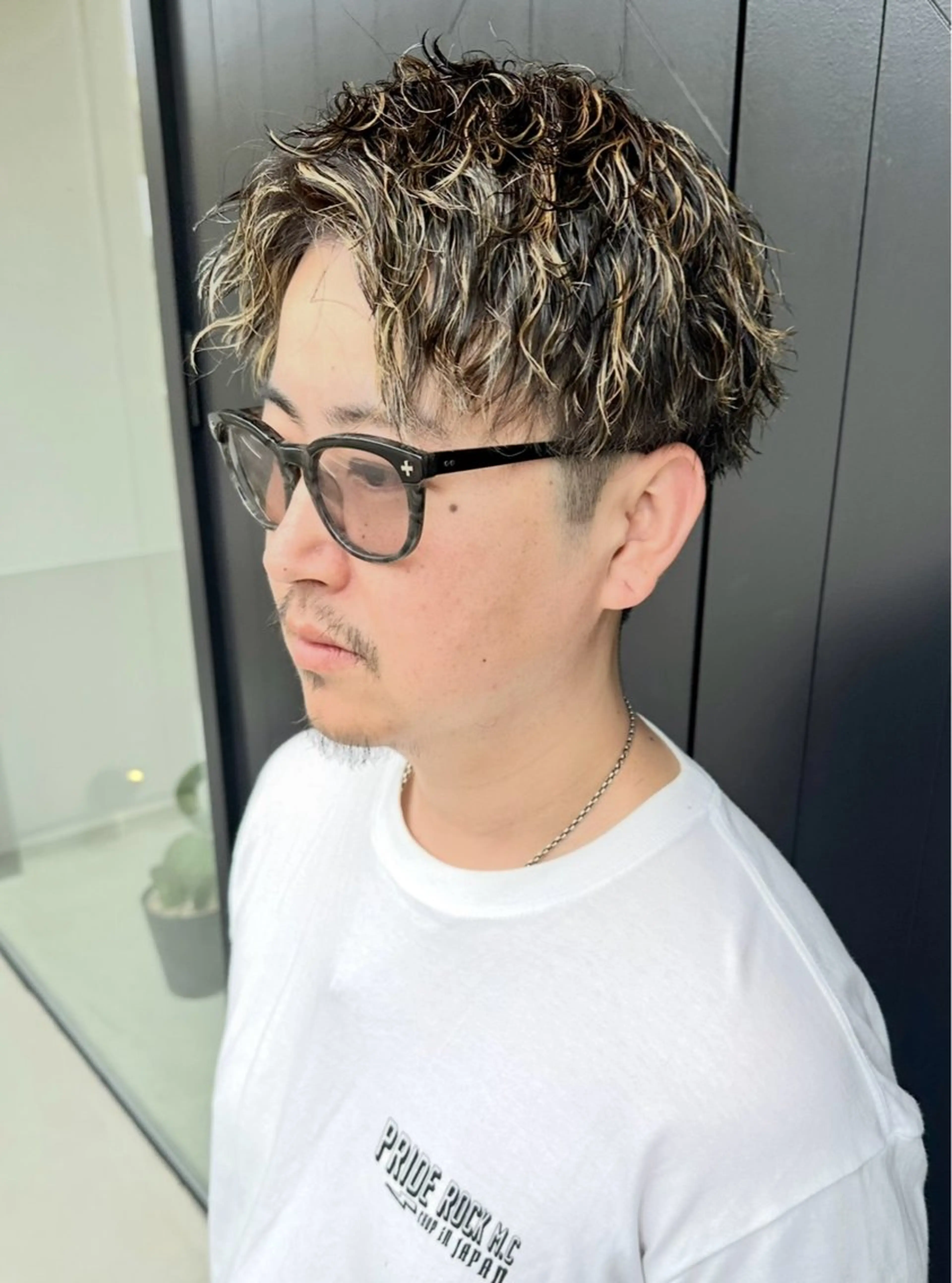 カット＋ツイストスパイラルパーマ＋トリートメントの写真