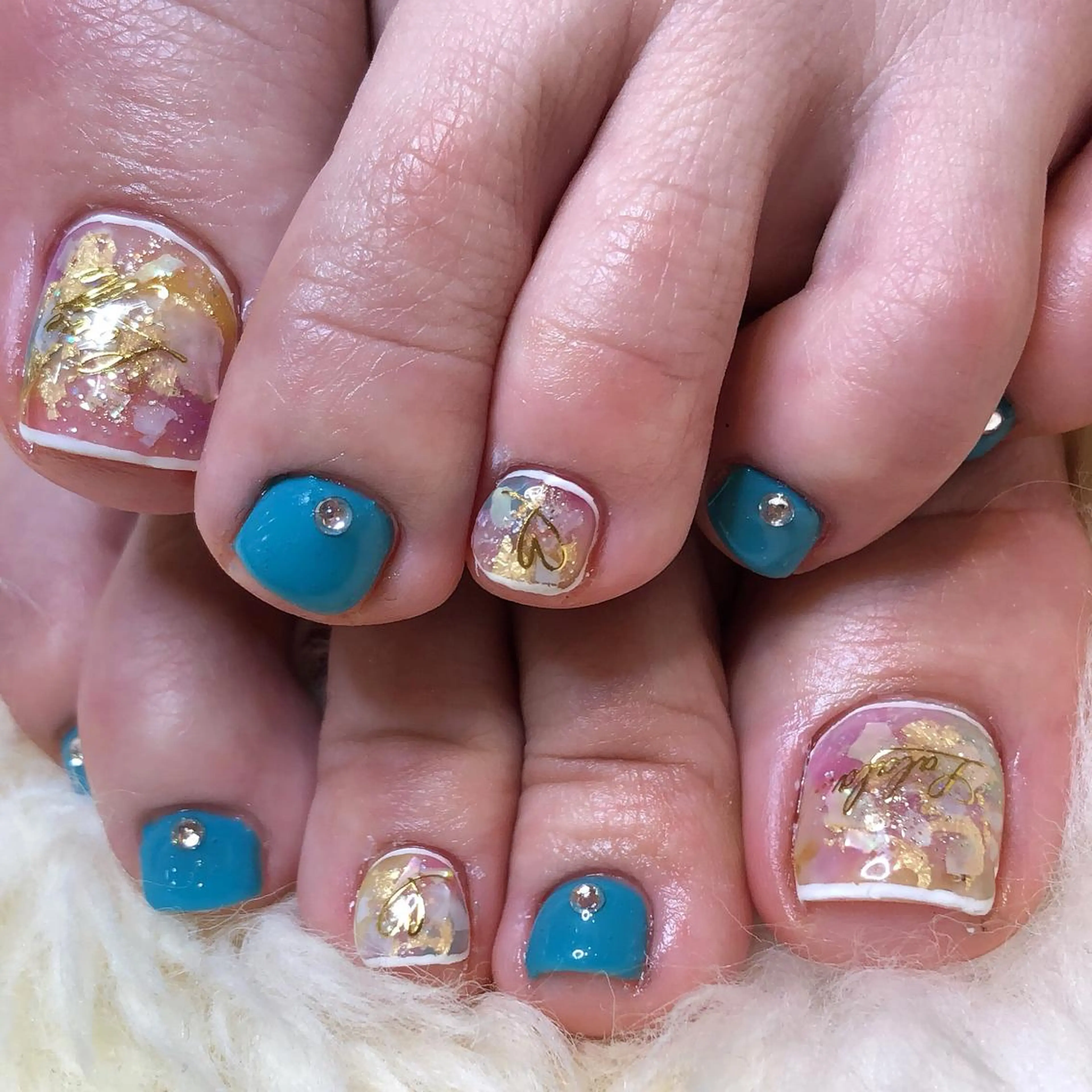 ネイル フットネイル ëmma nail_ by chulaのネイルデザイン