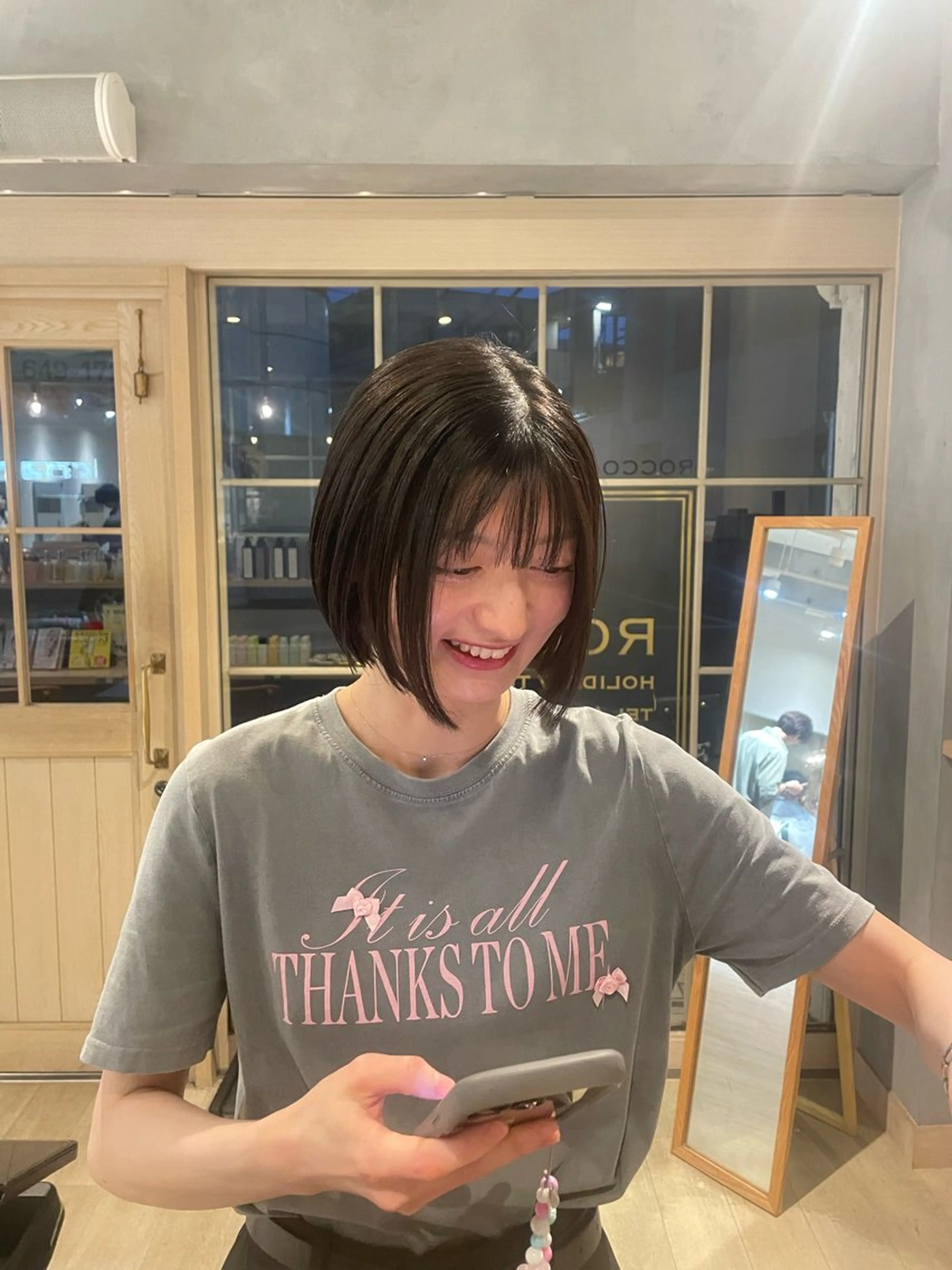 ショート ヘアカラー トリートメント アイナ ROCCOのヘアスタイル