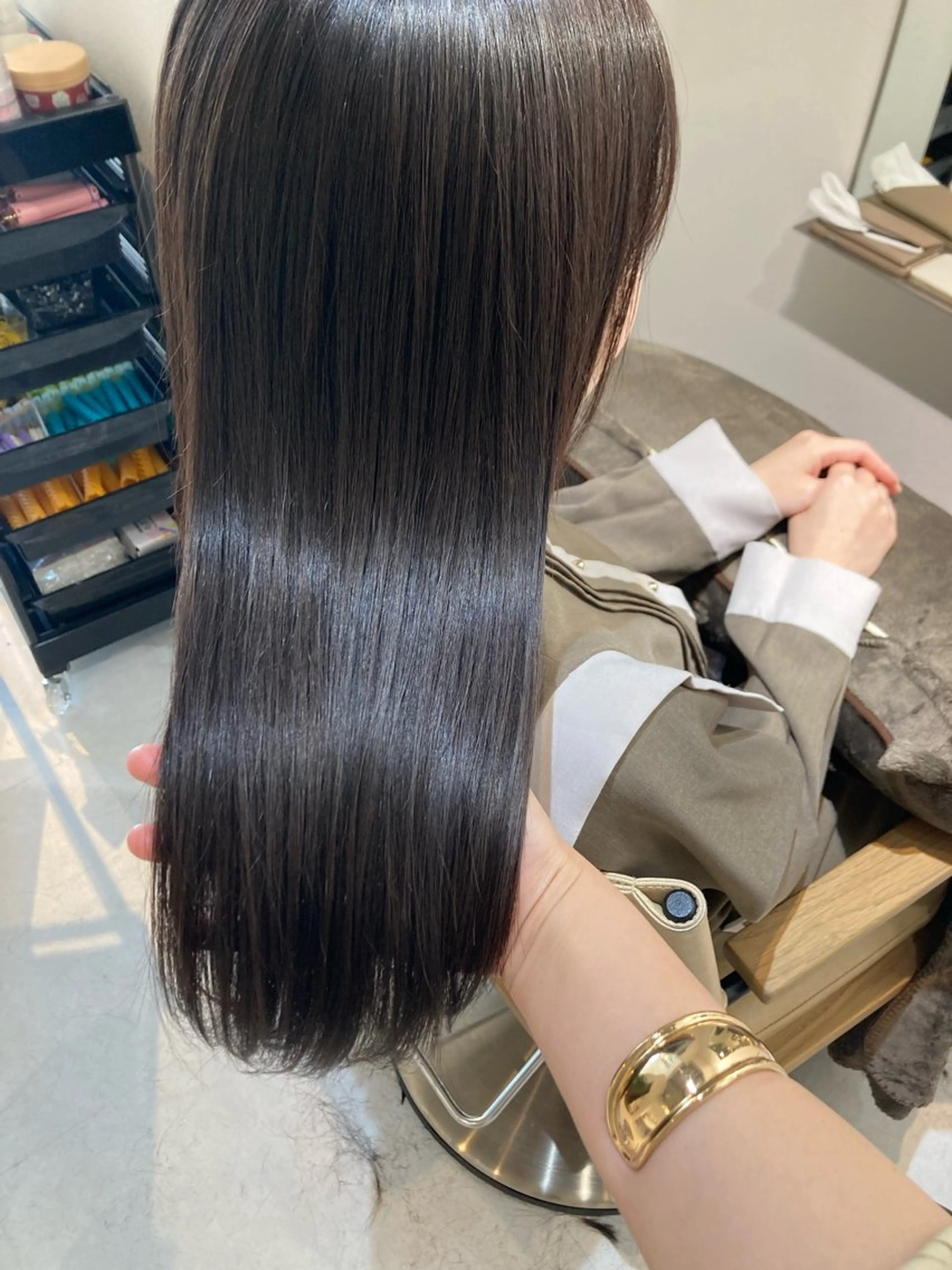 ロング カット ヘアカラー トリートメント ✨色持ちの良い艶 カラー✨蟹江真世のヘアスタイル