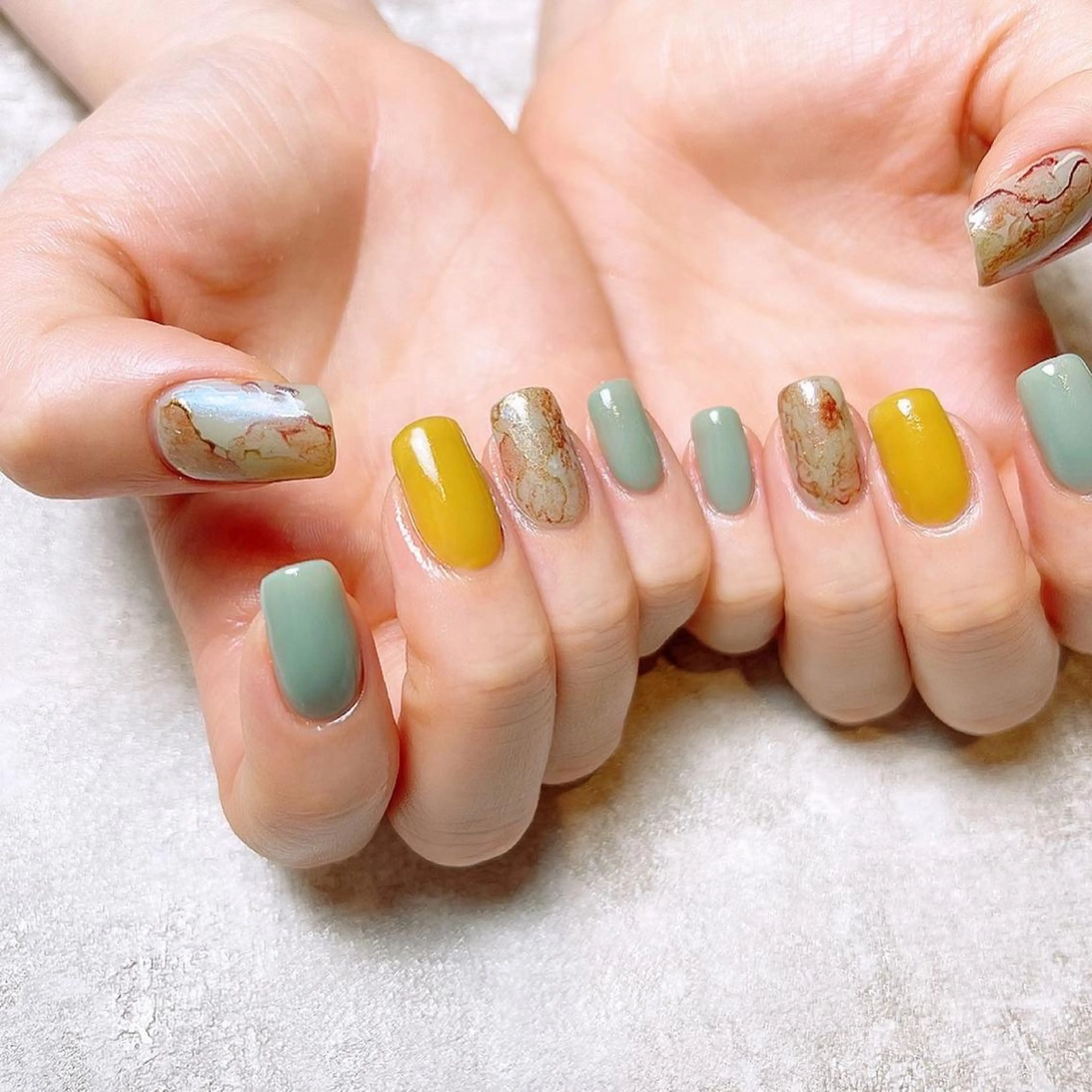 ミディアム nailsalon mur.のネイルデザイン