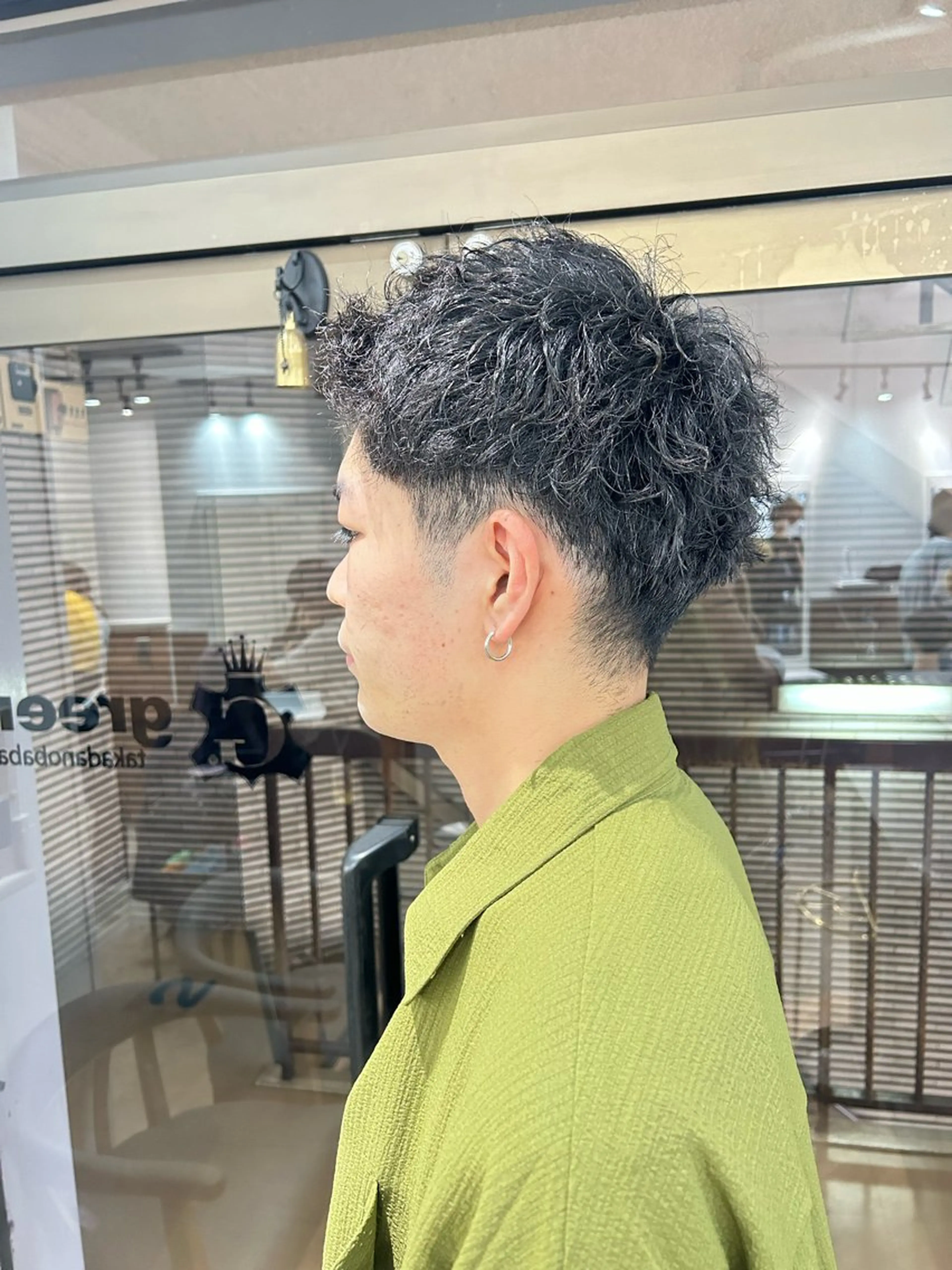 パーマ メンズ ナチュラル大人っぽい スタイル　MAORIのヘアスタイル