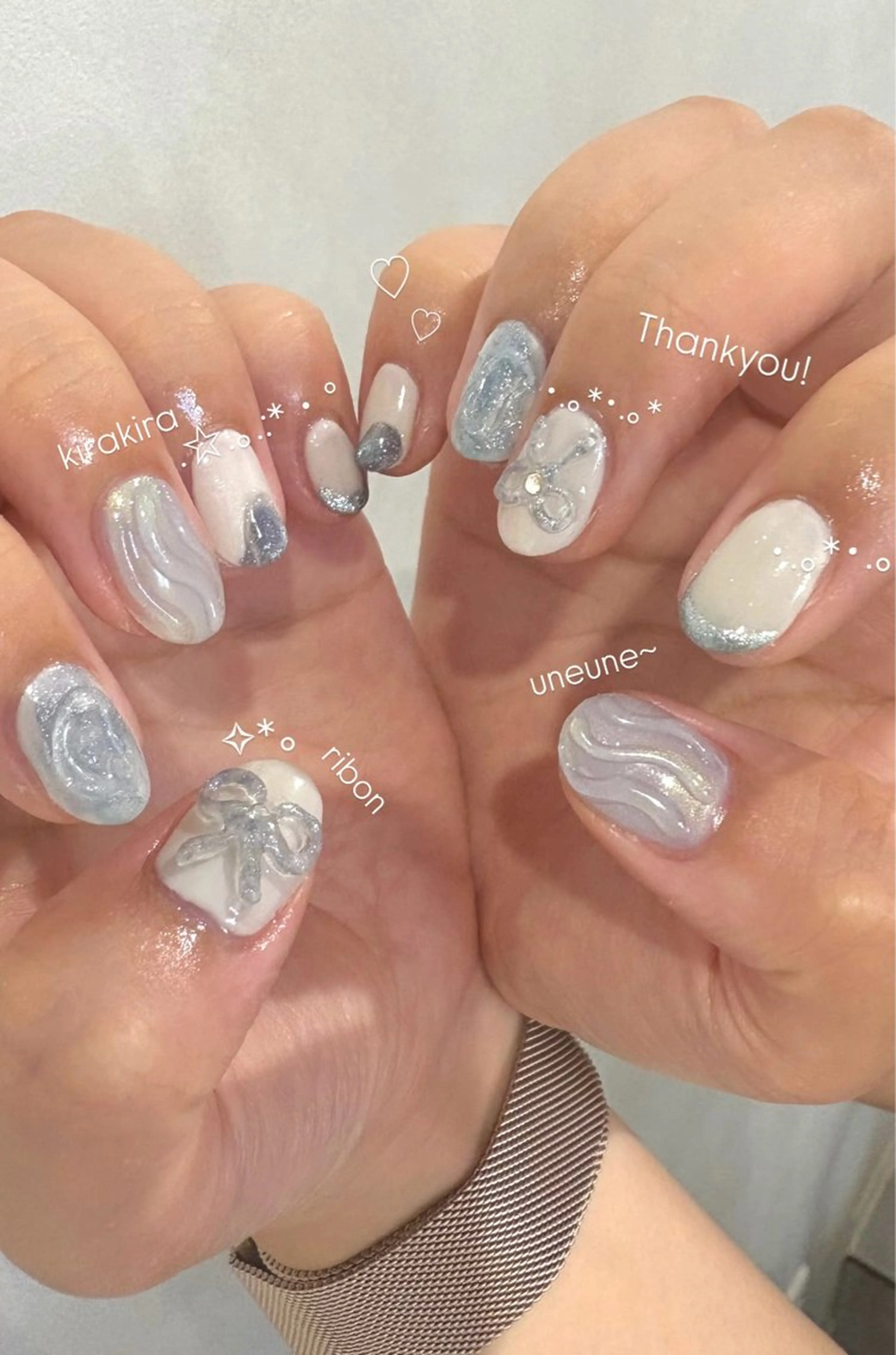 ネイル キラキラネイル ラメ(グリッター) 水色 ぷっくりネイル リボン ハンドネイル enurk店 🍋 丸谷みく♥のその他イメージ