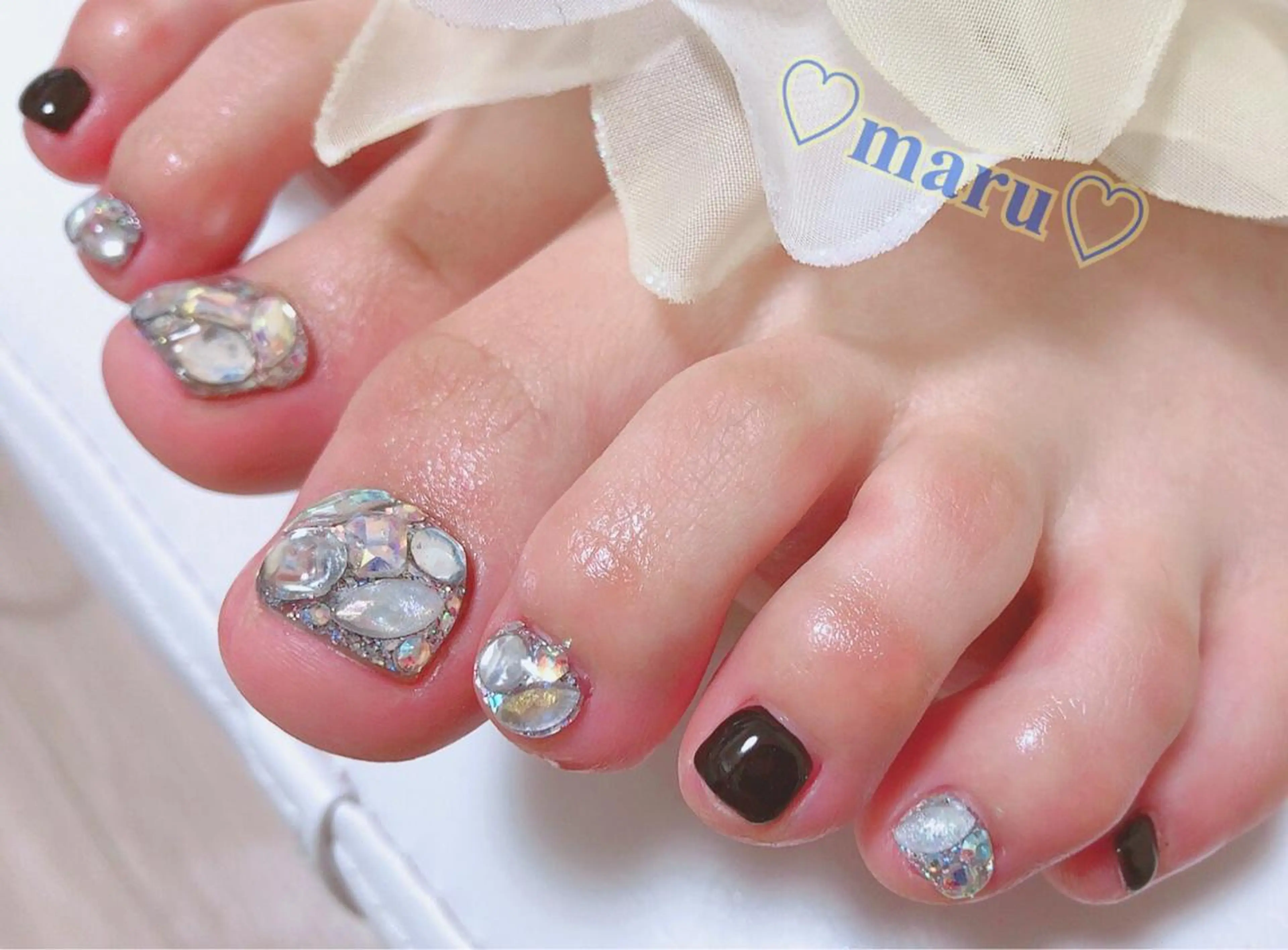 ネイル ハンドネイル フットネイル まるみ ♡のネイルデザイン