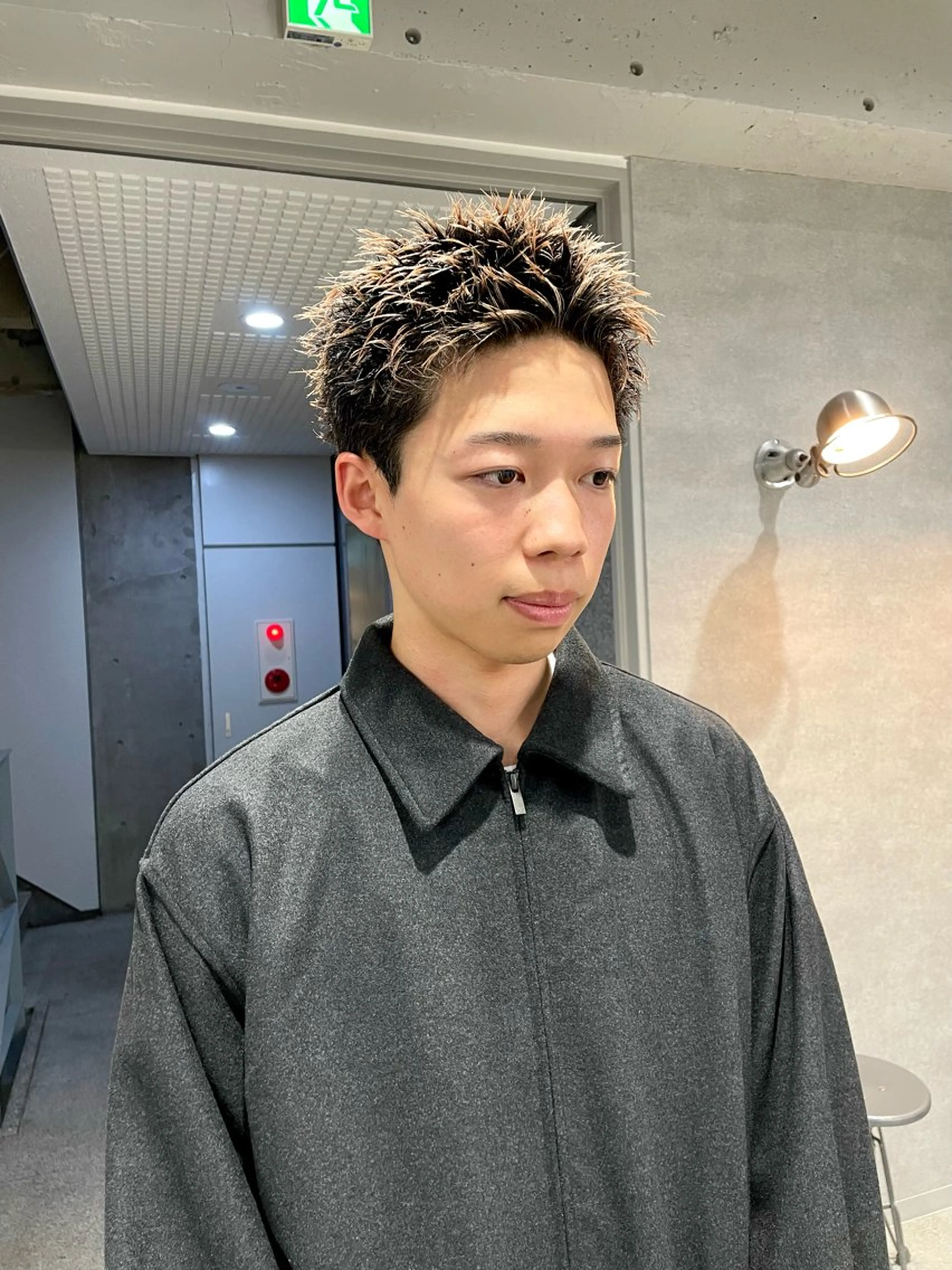 ショート カラー メンズ メンズブリーチ スパイキーショート ブリーチ ショートヘア トレンド🔥メンズ 特化⚡️網野裕希のヘアスタイル