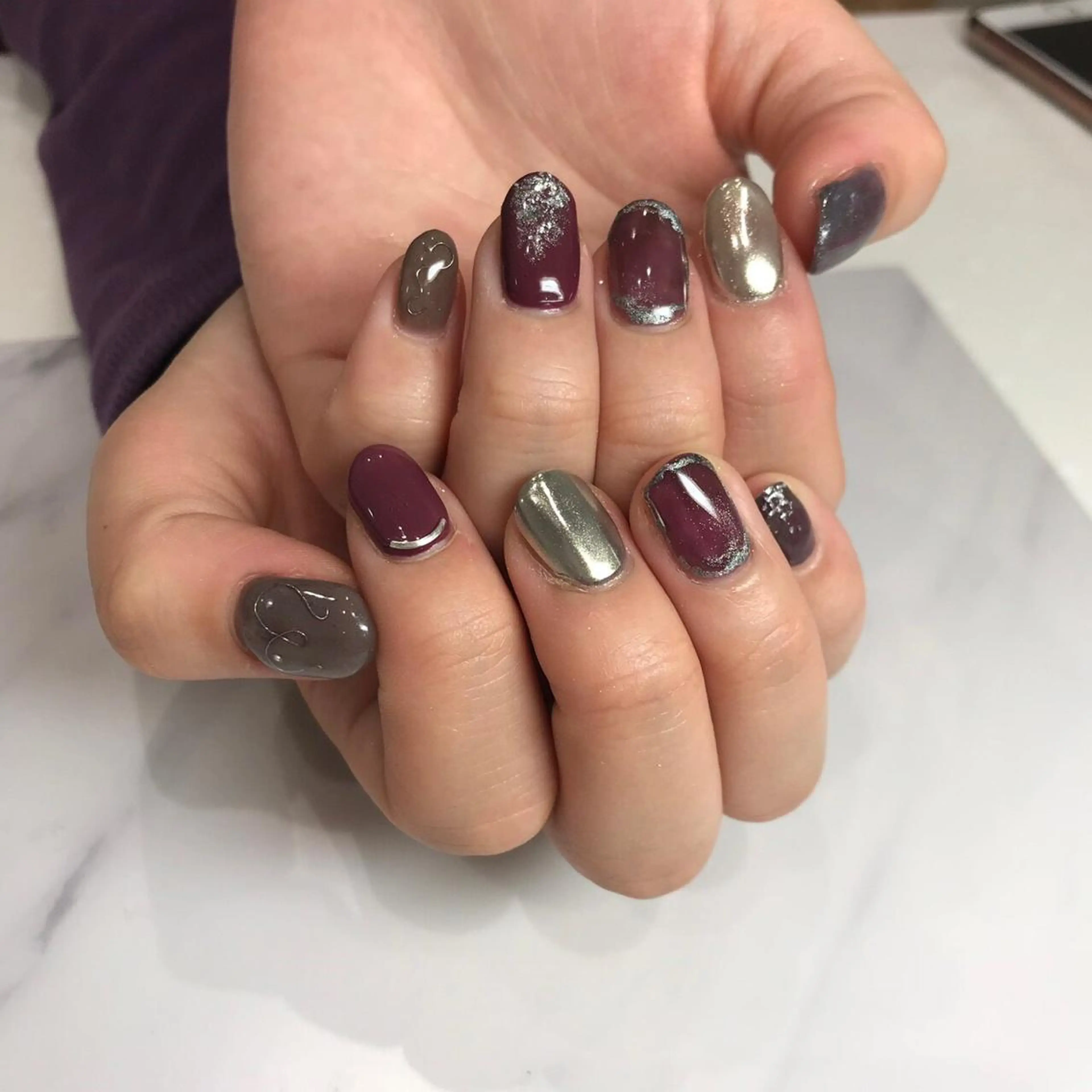 カラー パーマ ネイル マツエク・マツパ 指名支持率NO.1 スタイリストのヘアスタイル