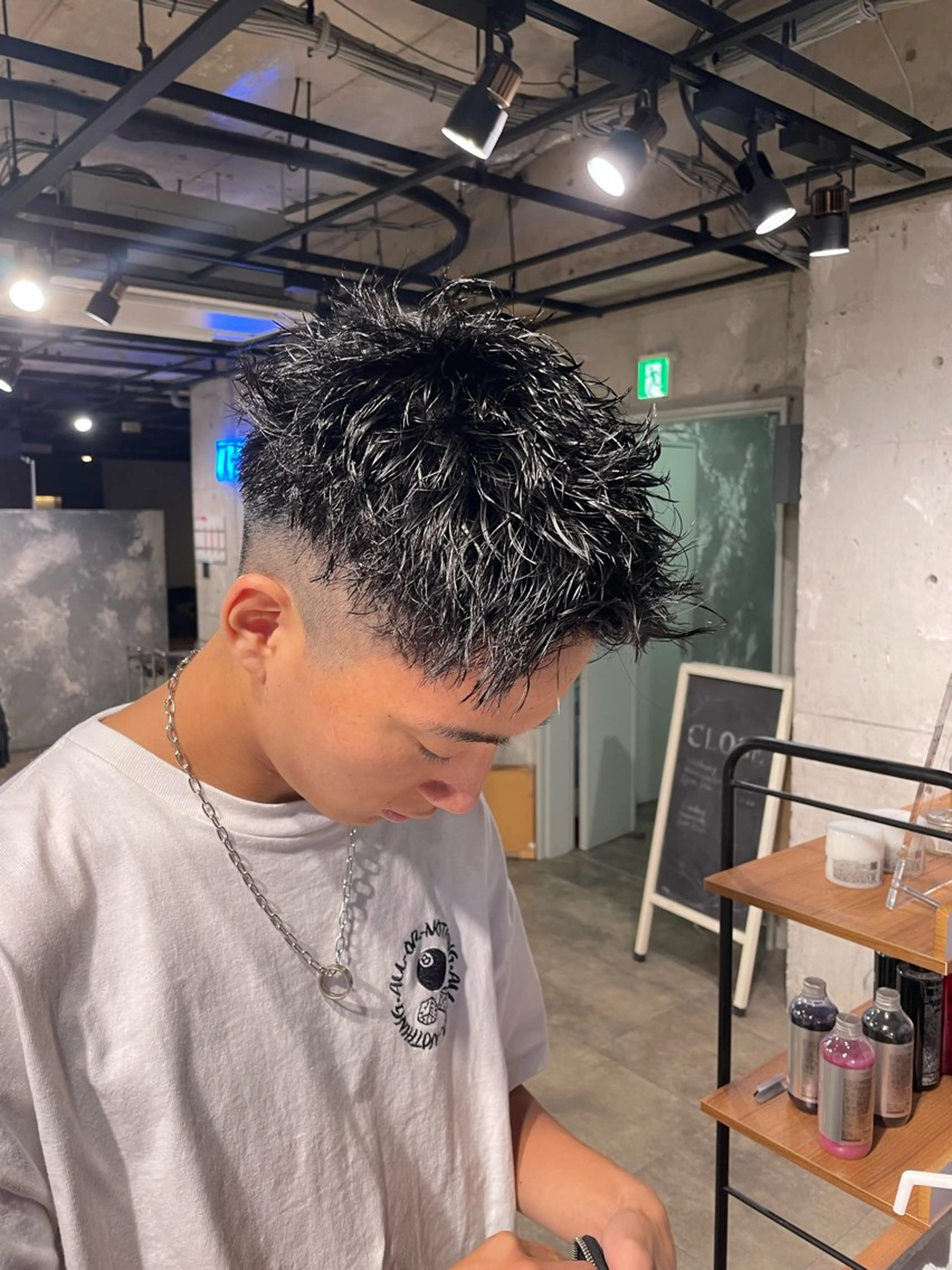 ショート カラー パーマ メンズ 艶髪/透明感🪽 DISCO🪽のヘアスタイル