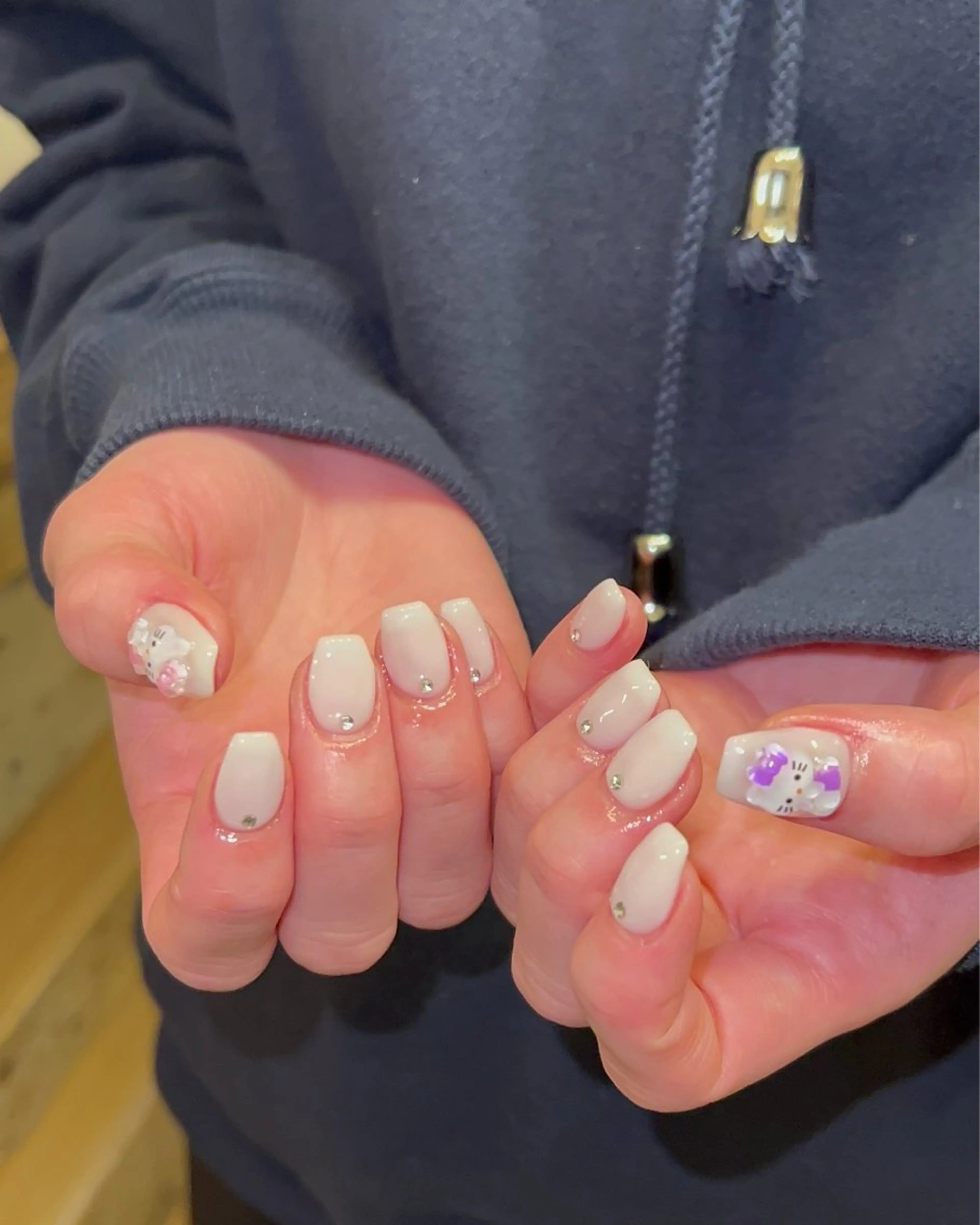 ネイル ハンドネイル フットネイル ハンドケア Nes.Nail所属・Miyagi Asamiのネイルデザイン