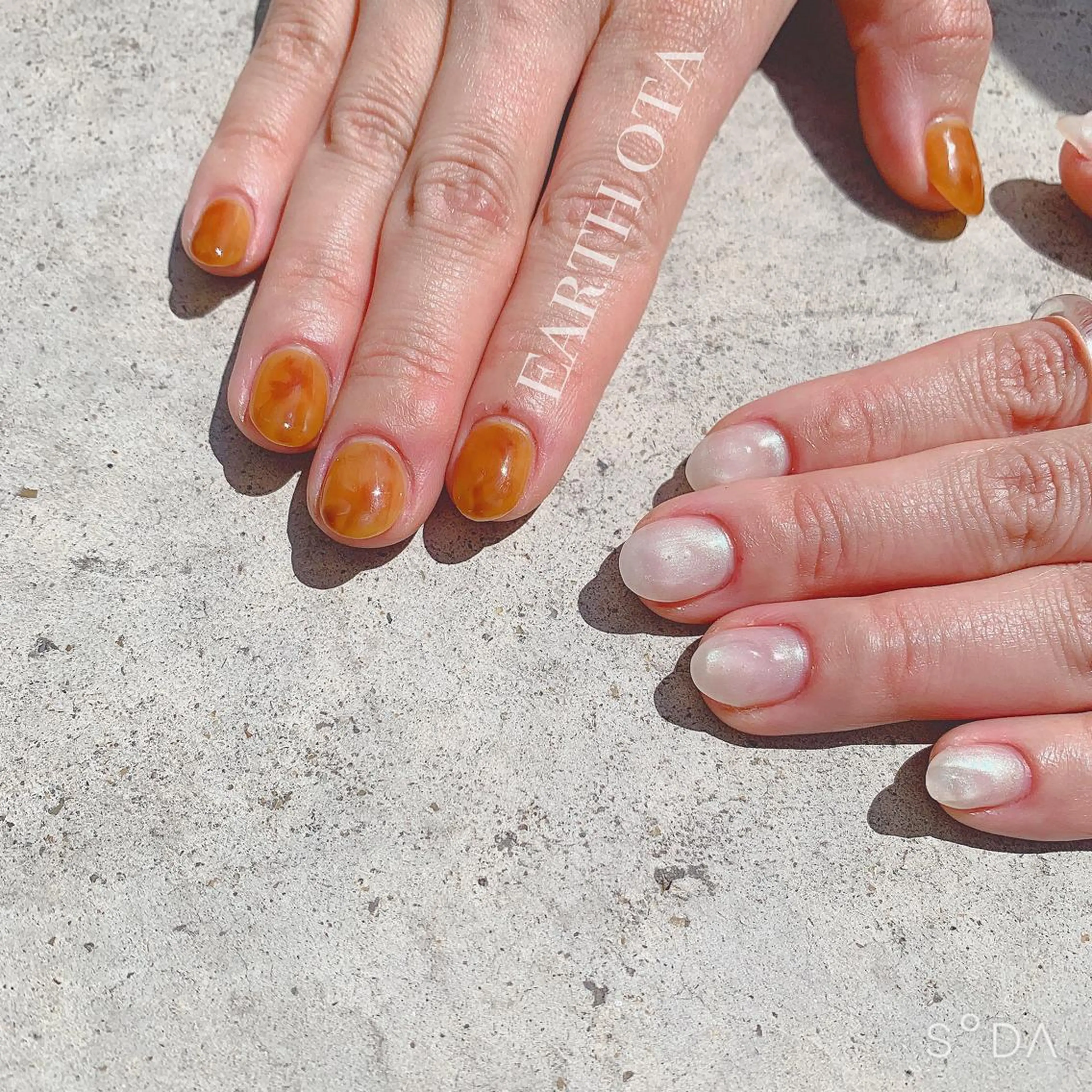 ネイル べっ甲ネイル クリアネイル ミラーネイル Rena colore'のネイルデザイン