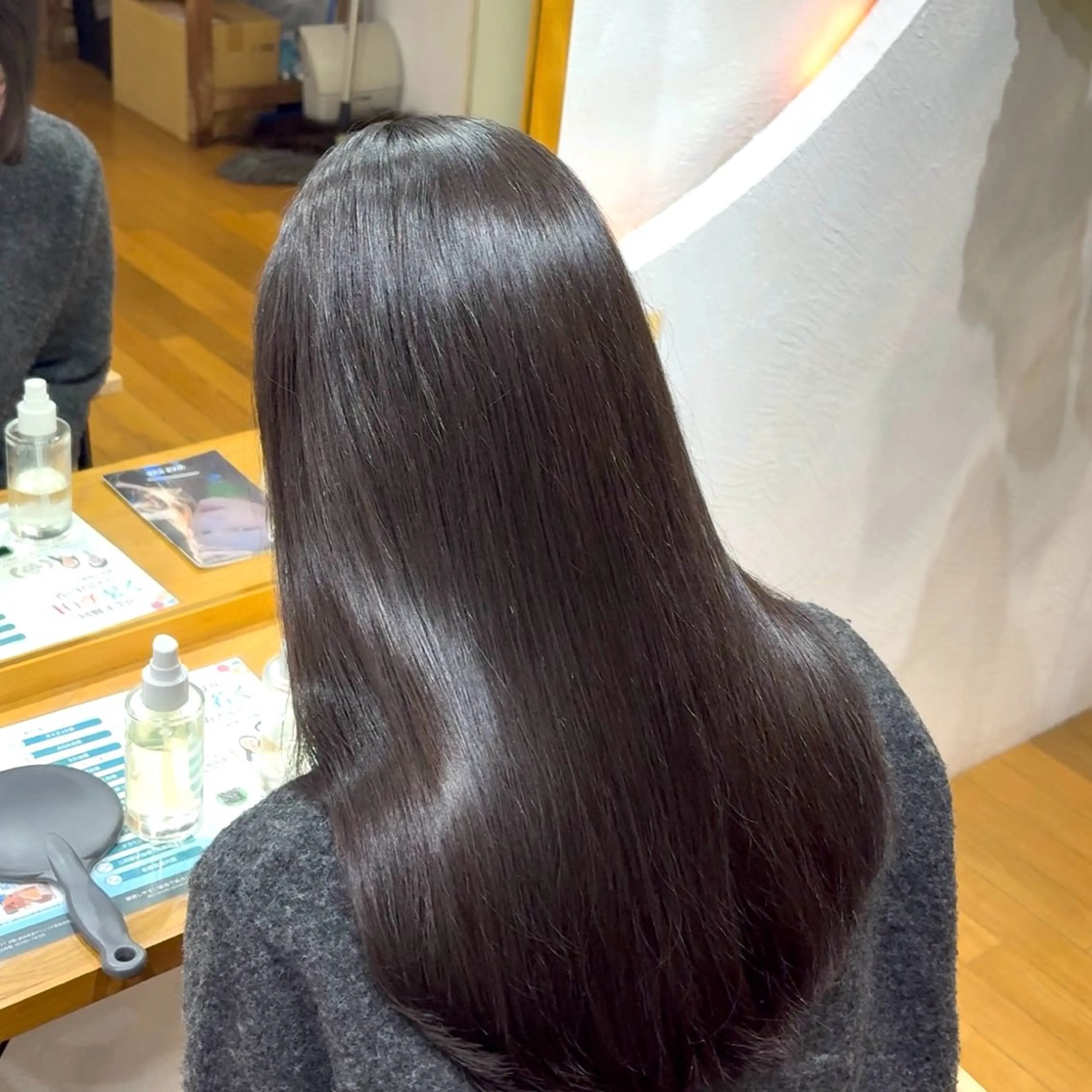 ロング カット 縮毛矯正 トリートメント 3tuba Asumiのヘアスタイル
