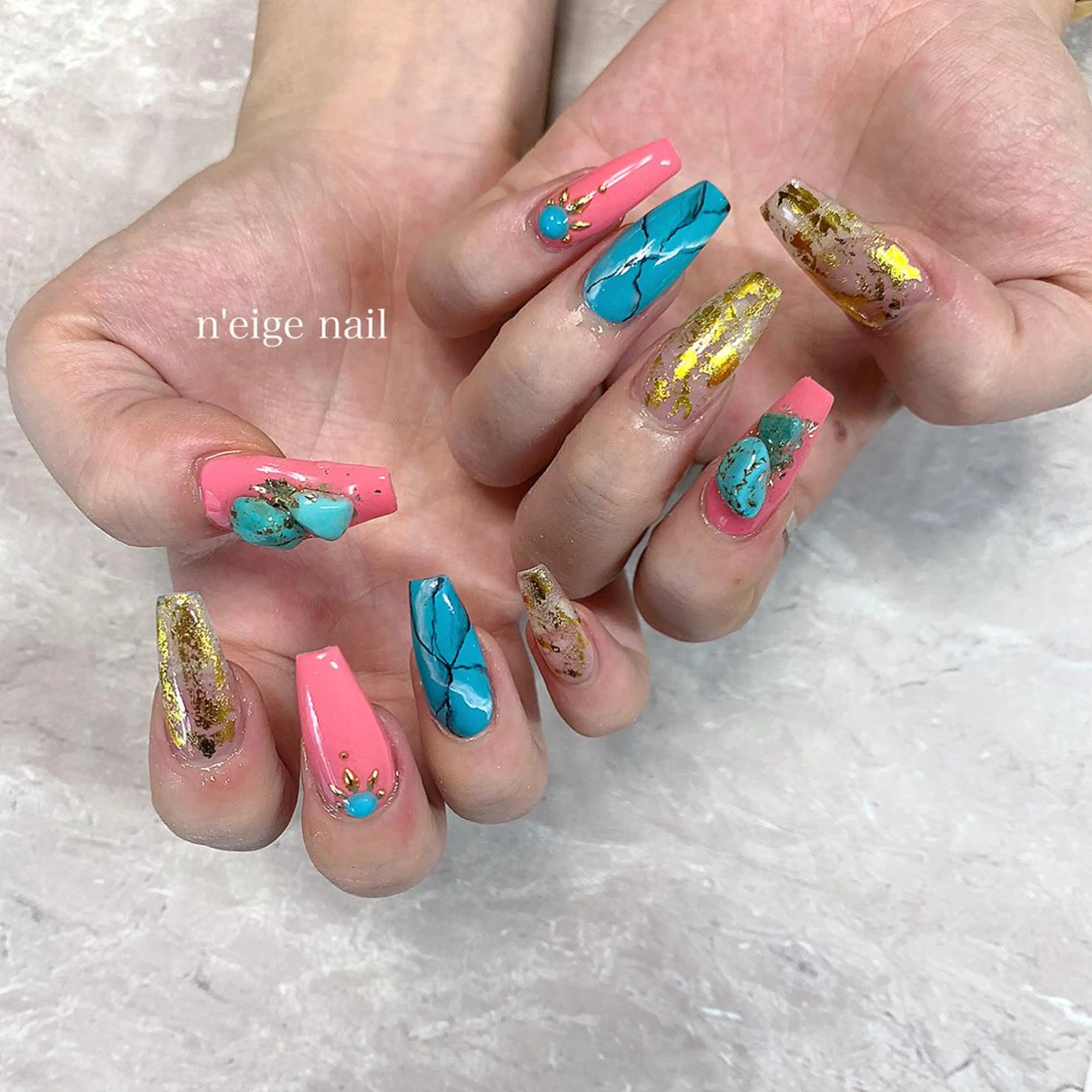 ネイル アートネイル ハート キラキラネイル ニュアンスネイル 夏ネイル n'eige nail所属・大谷 綾香のネイルデザイン