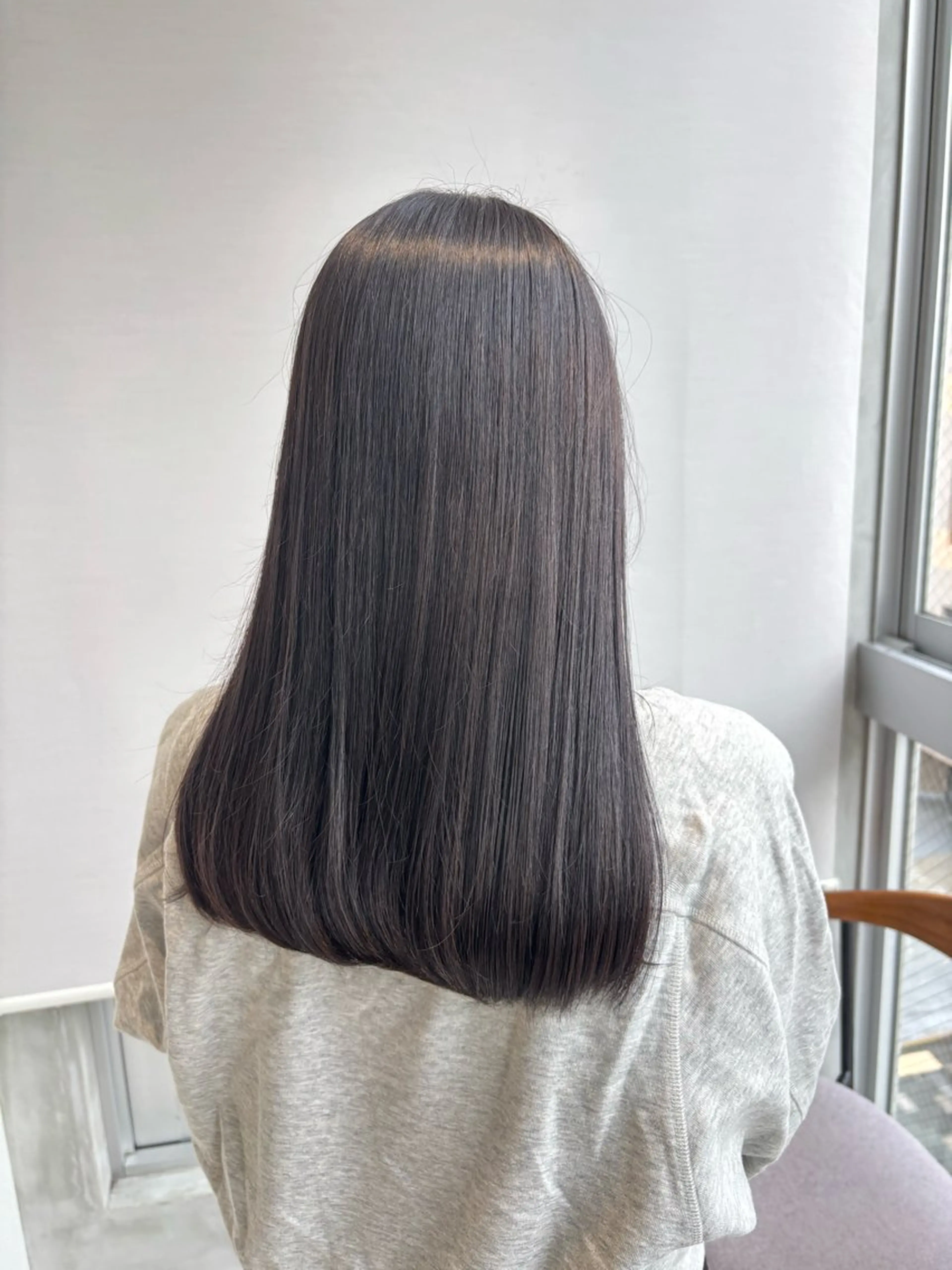 カラー ヘアカラー トリートメント 🫒🫒ブリーチなし 艶カラー🫒ヤマシロのヘアスタイル