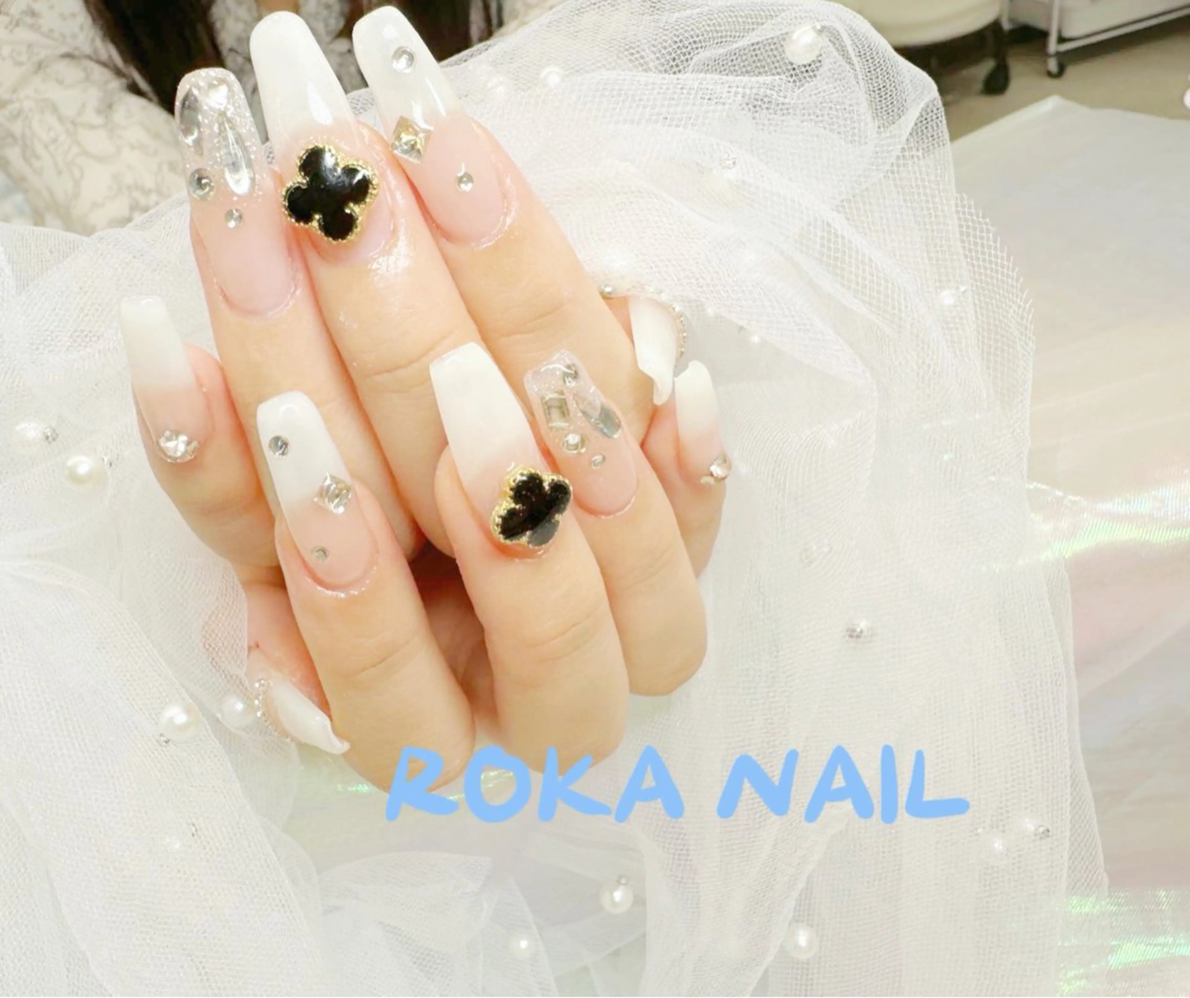 セミロング ハンドネイル 小方 サトミのネイルデザイン