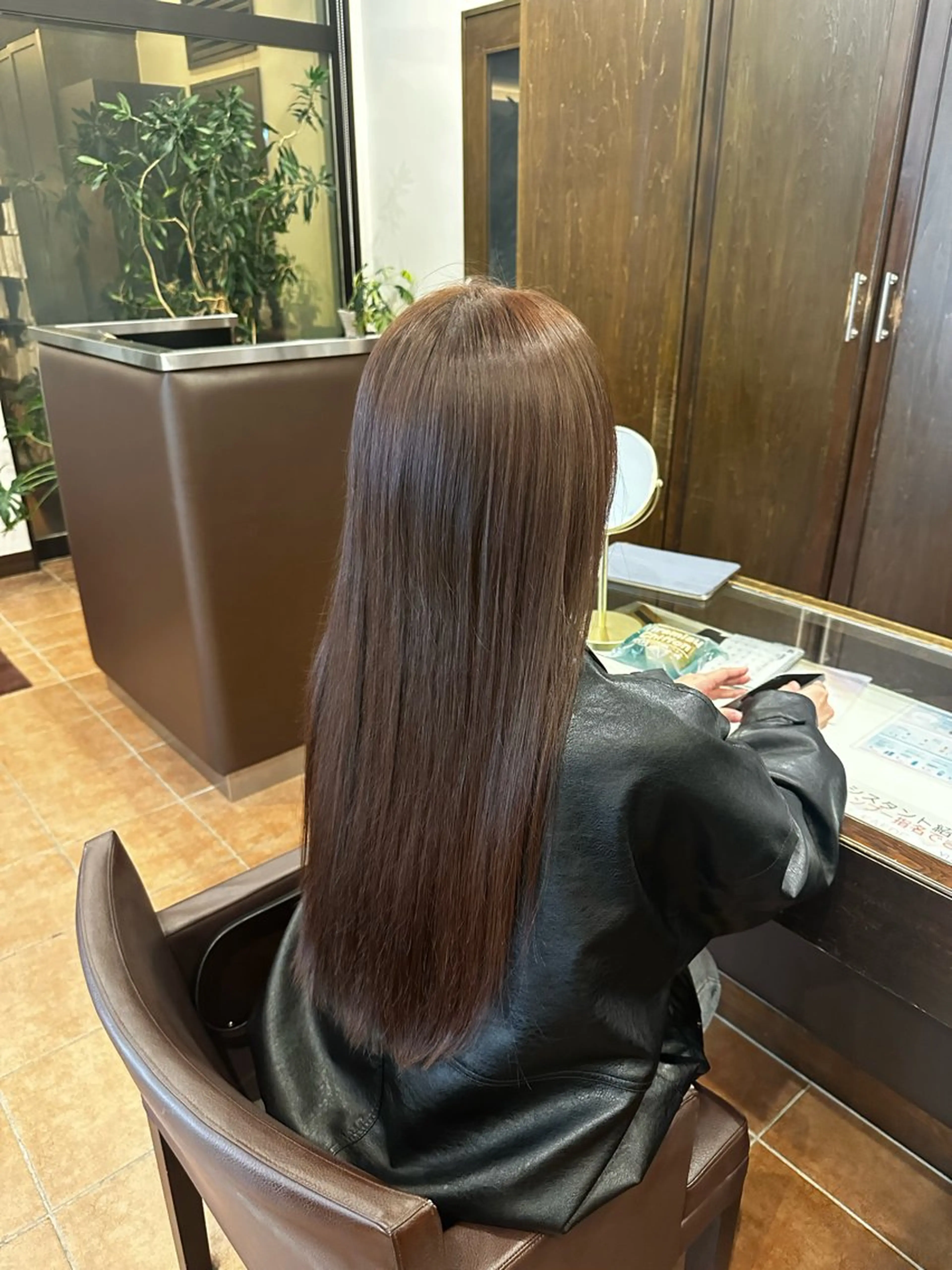 ロング カラー ブラウンカラー ピンクカラー ピンクブラウン 和田 楓のヘアスタイル