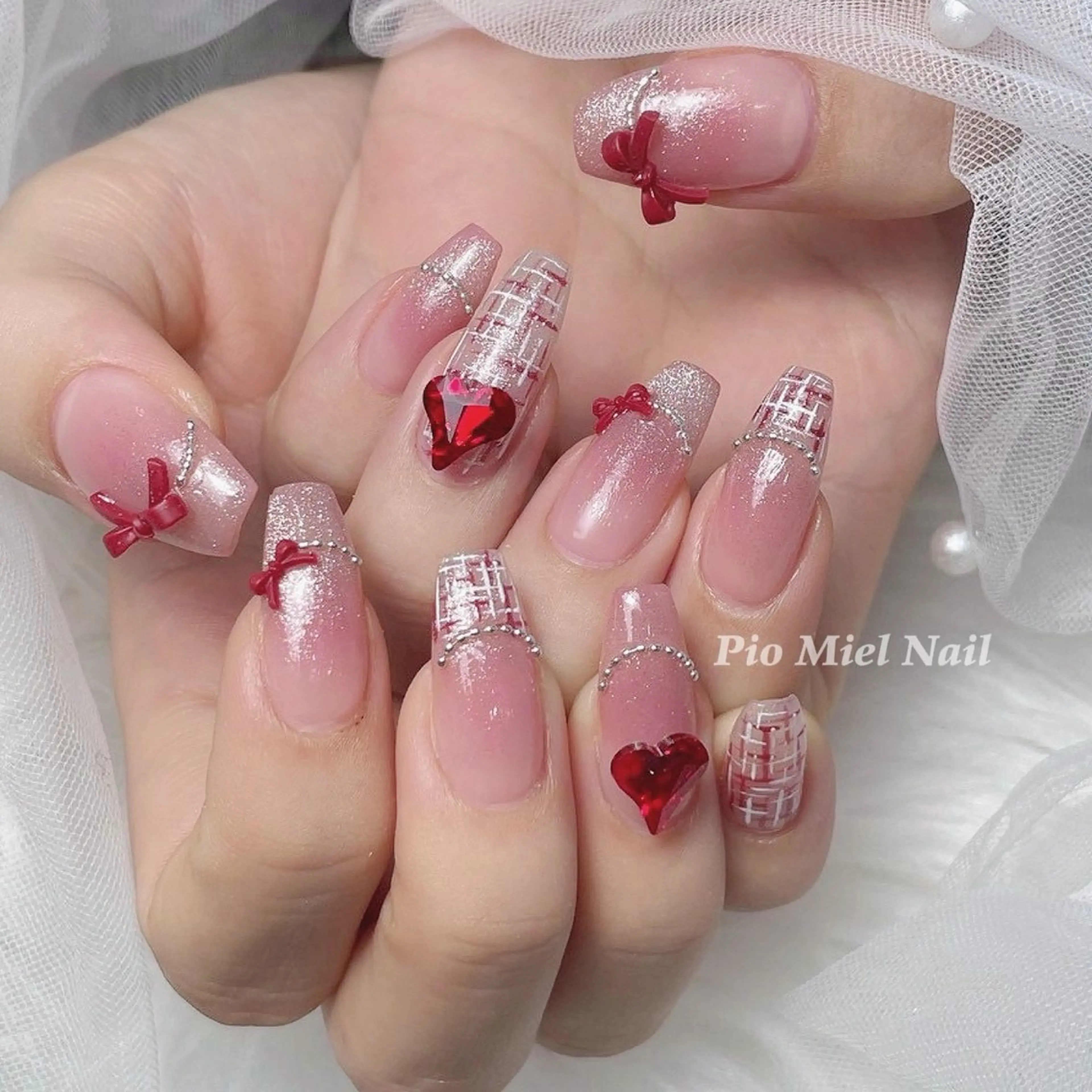 ネイル ハンドネイル HANA 長さだしのネイルデザイン