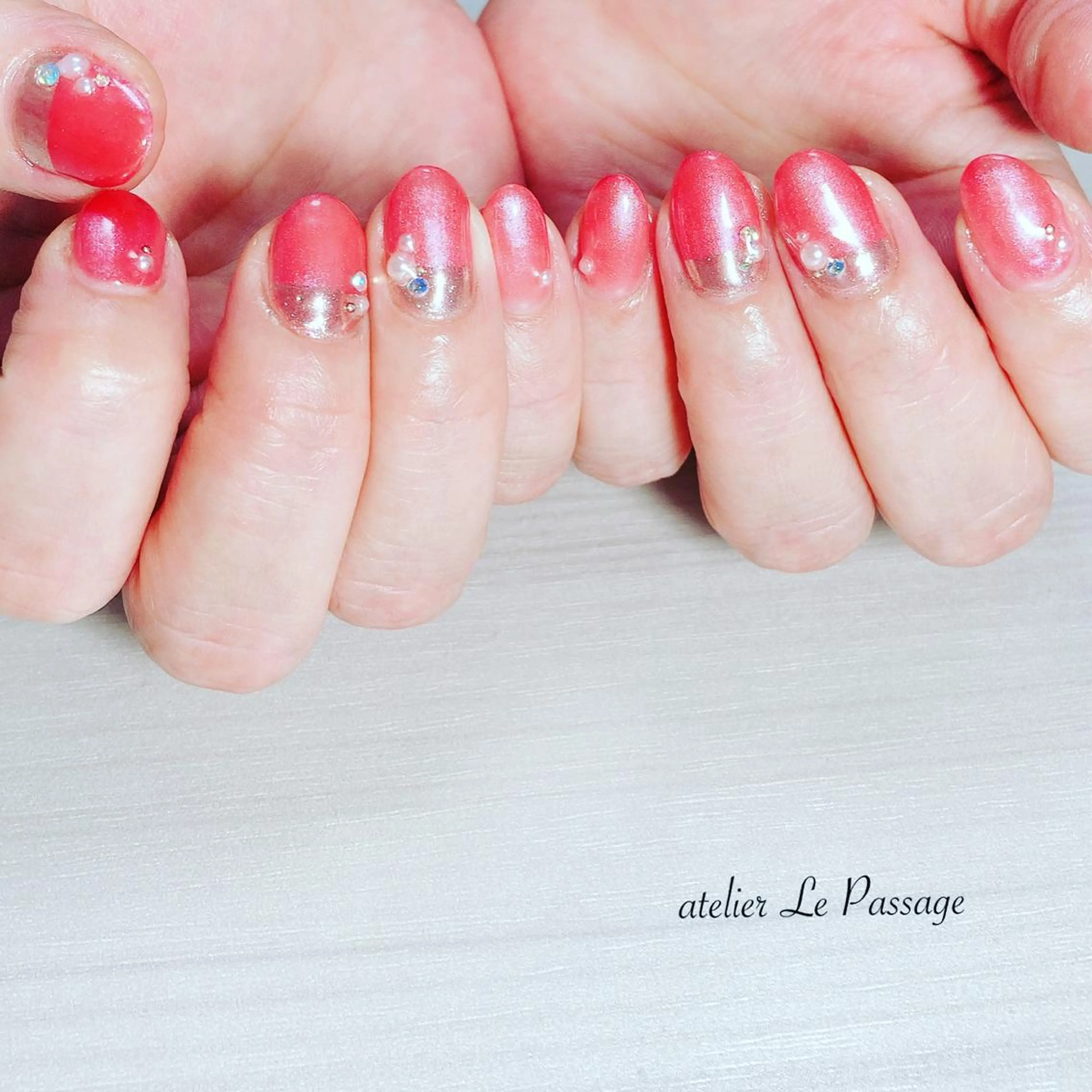 ネイル ジェルネイル ミラーネイル オフィスネイル ワンカラーネイル パラジェル Atelier Le Passage所属・h nakatsukaのネイルデザイン