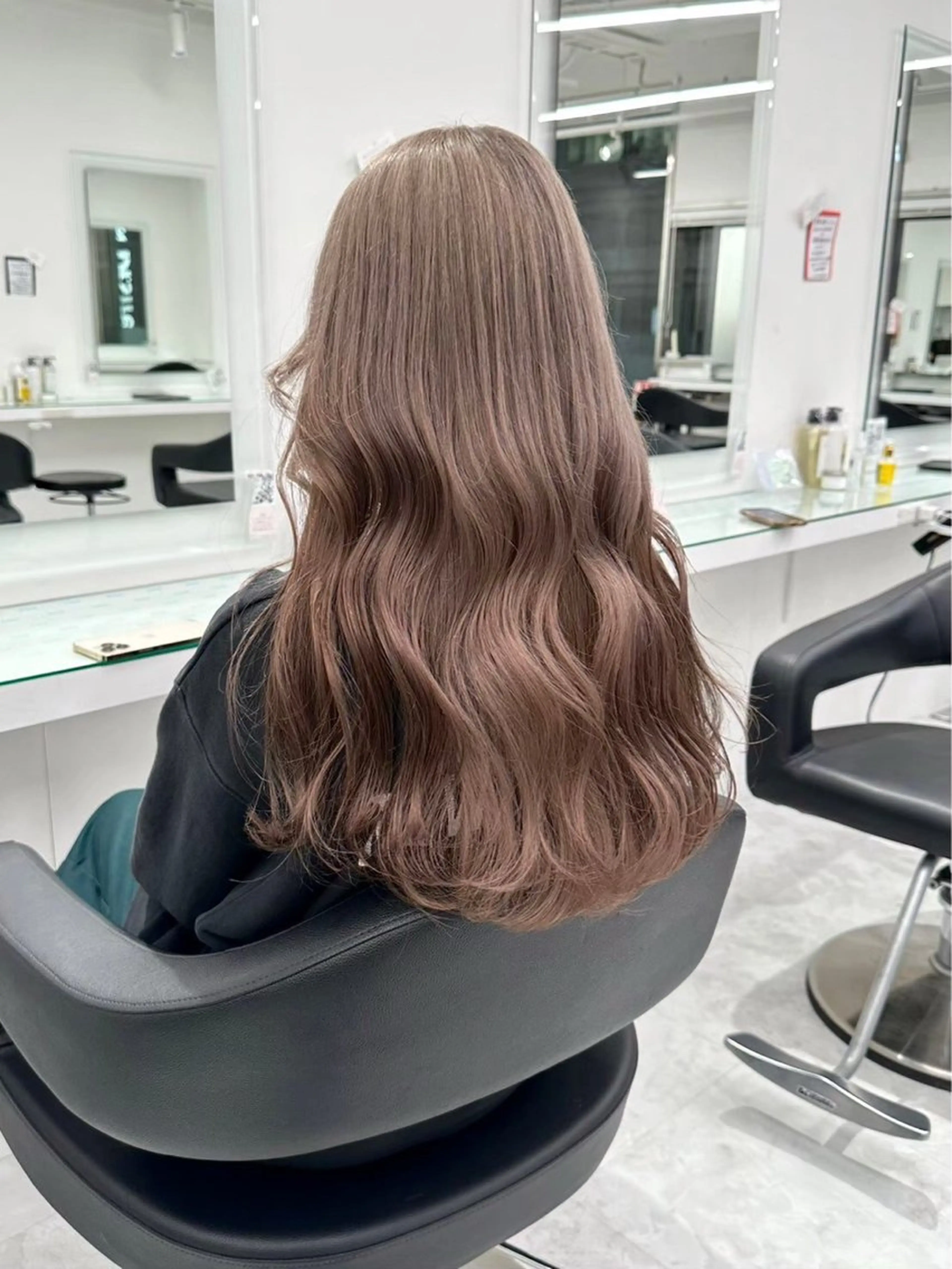 カラー 🎀透髪×モテ髪🎀 池袋Manaka🩶のヘアスタイル