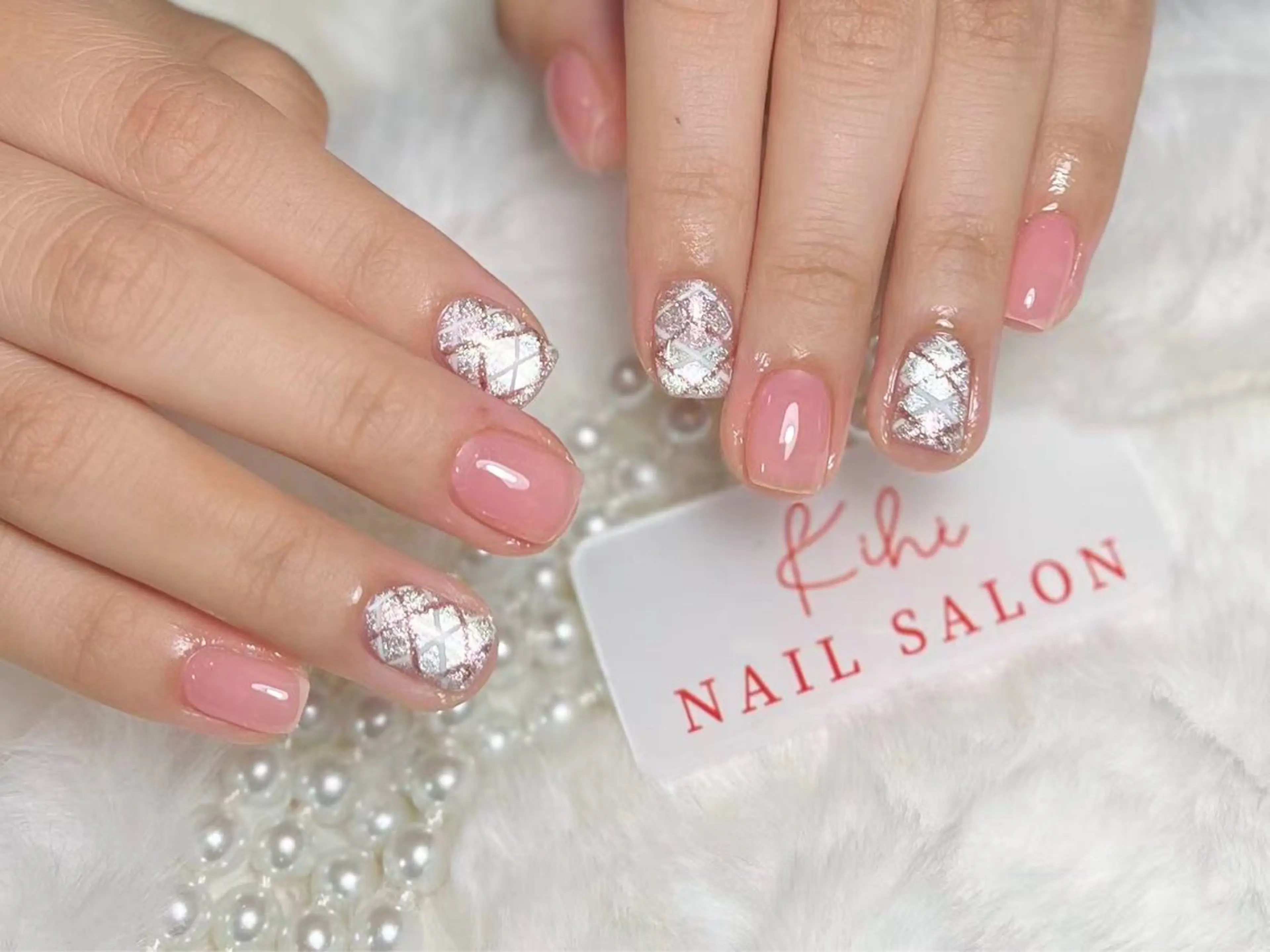 ネイル アートネイル フレンチネイル ジェルネイル グラデーション 韓国ネイル ハンドネイル 💕鈴木ユリ パラジェル/オフ無料のネイルデザイン