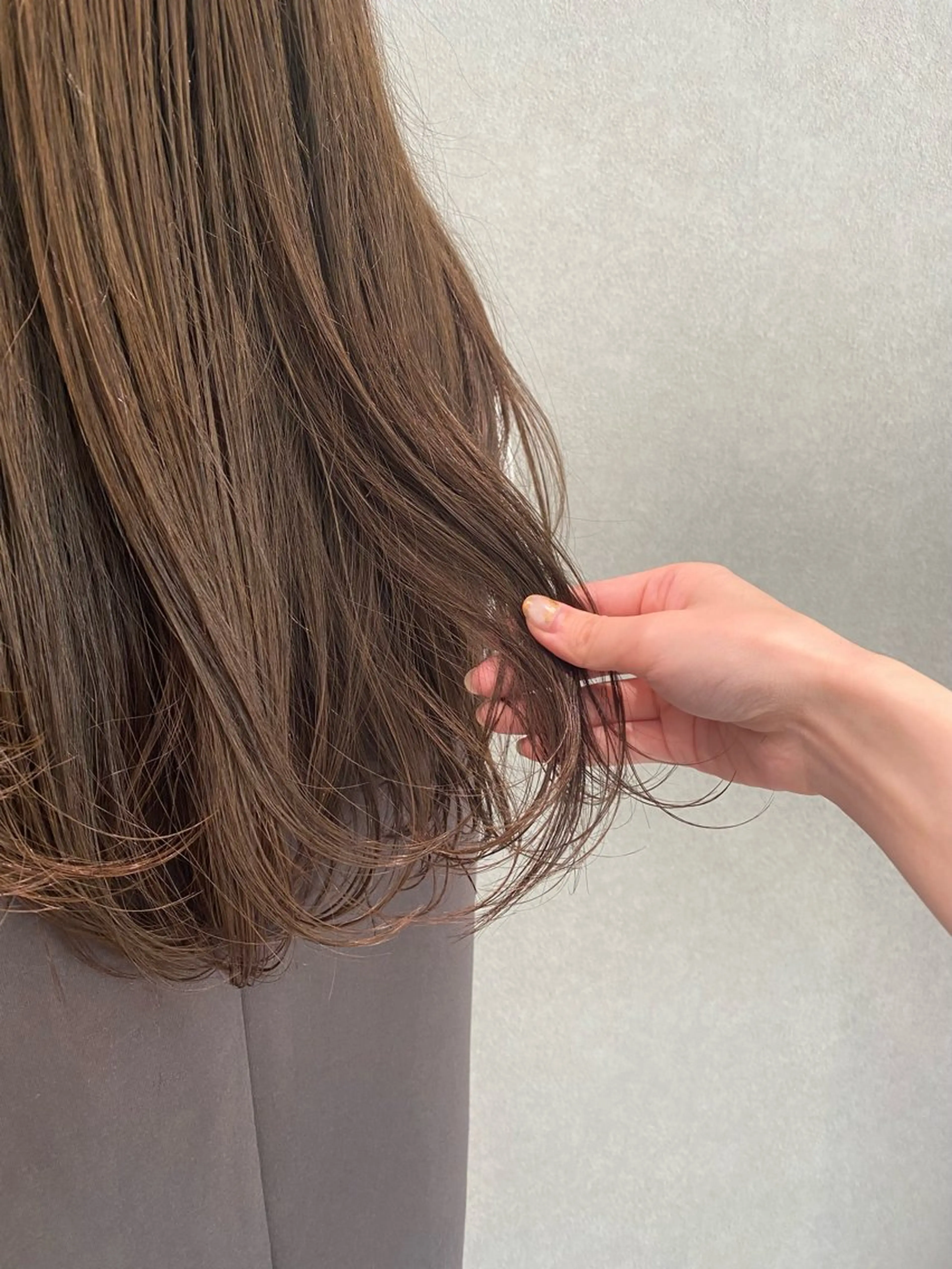 カラー ブルーカラー 透明感カラー Chouette .ayakaのヘアスタイル