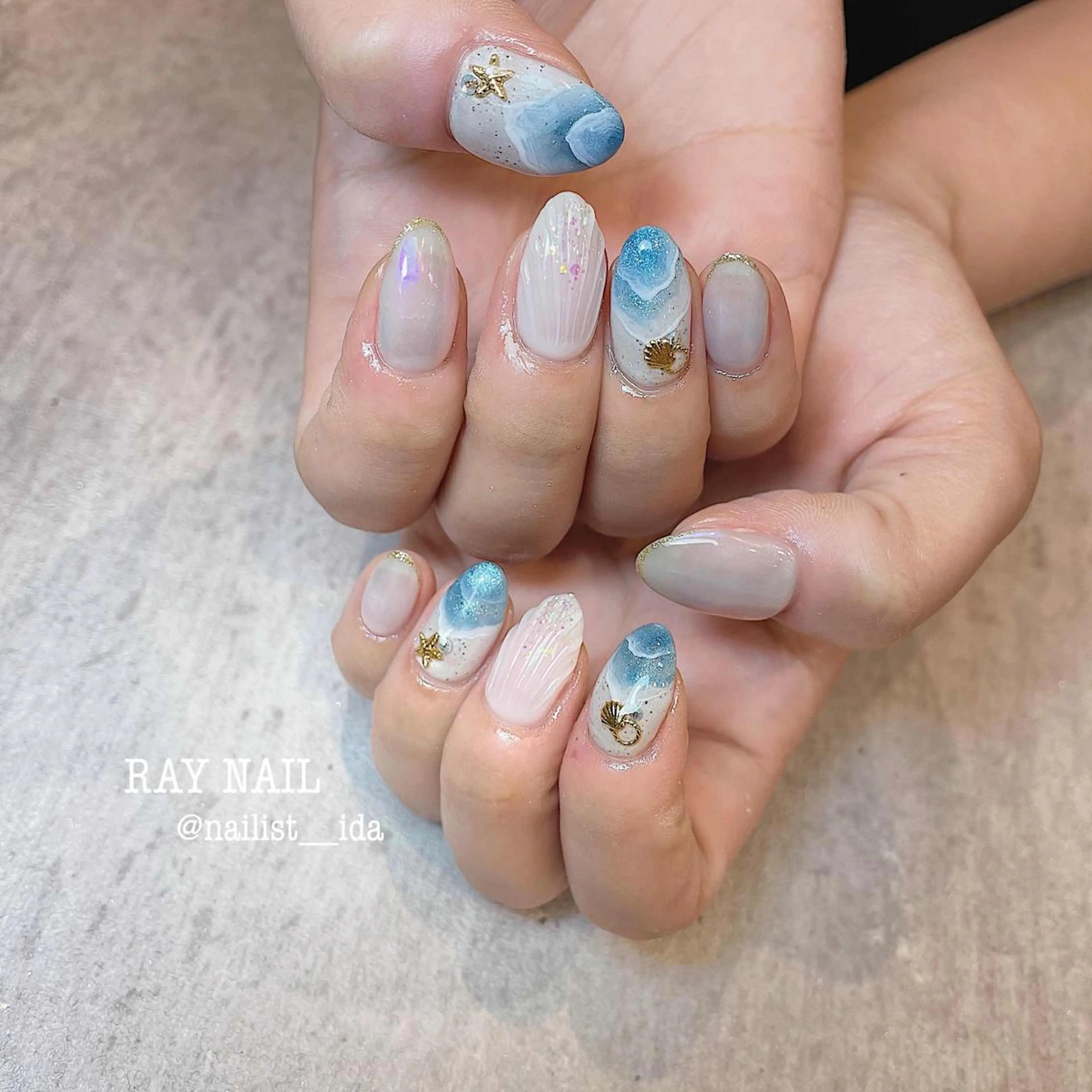 ネイル オーロラネイル 夏ネイル Arowa 伊田のネイルデザイン