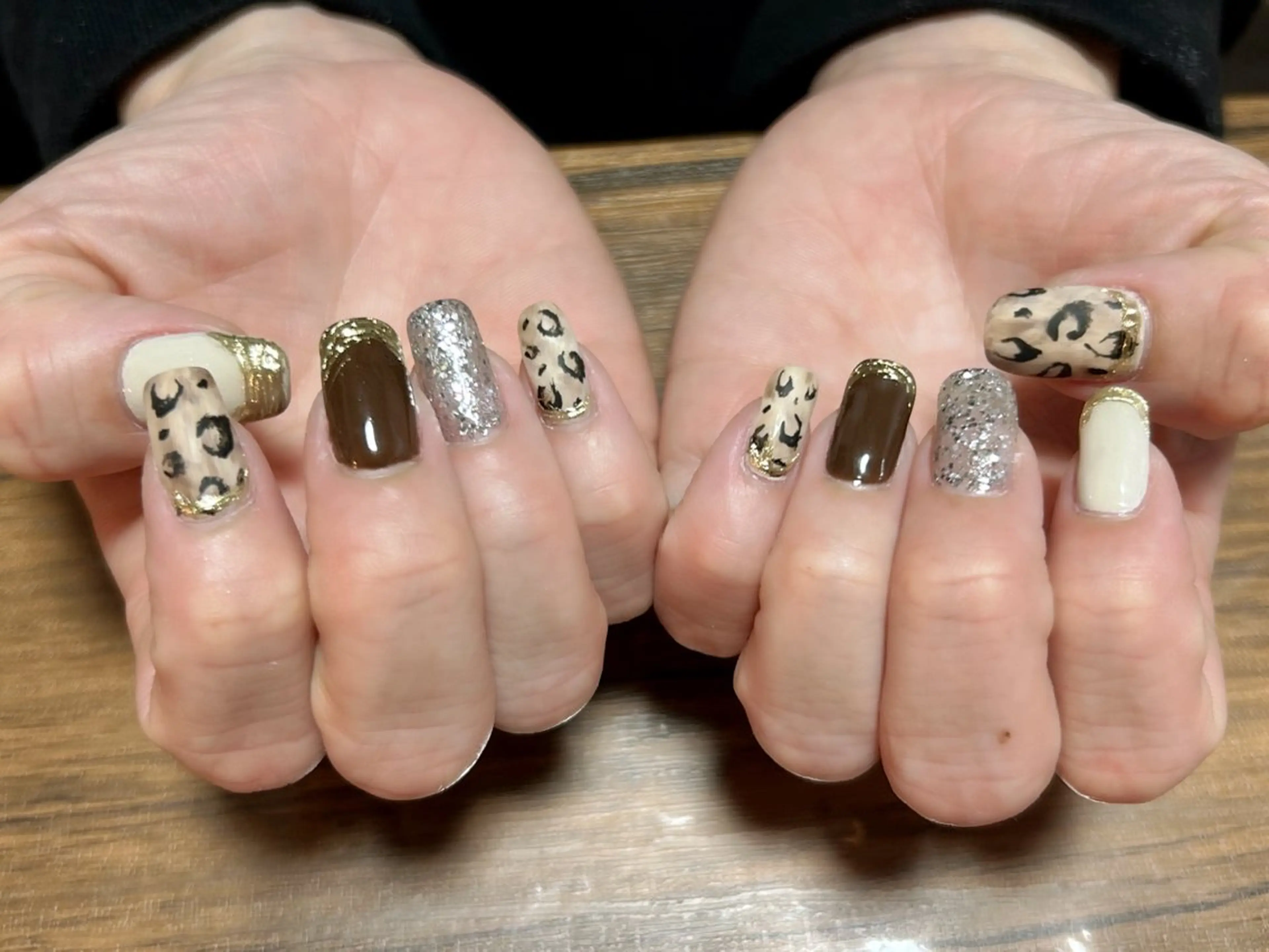 ネイル アニマル柄 マットネイル 冬ネイル i nailのネイルデザイン