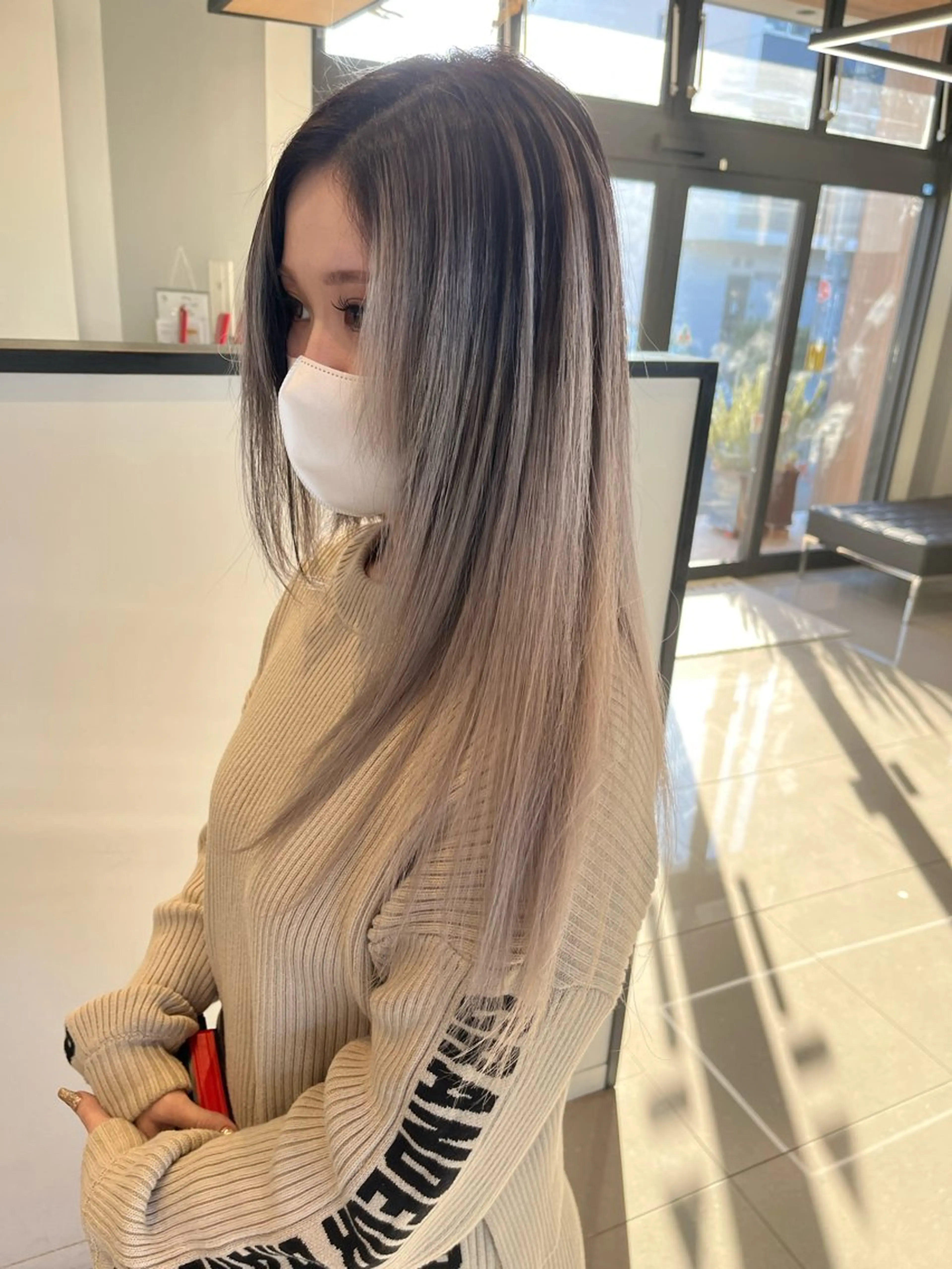 2ブリーチ+バレイヤージュカラーの写真