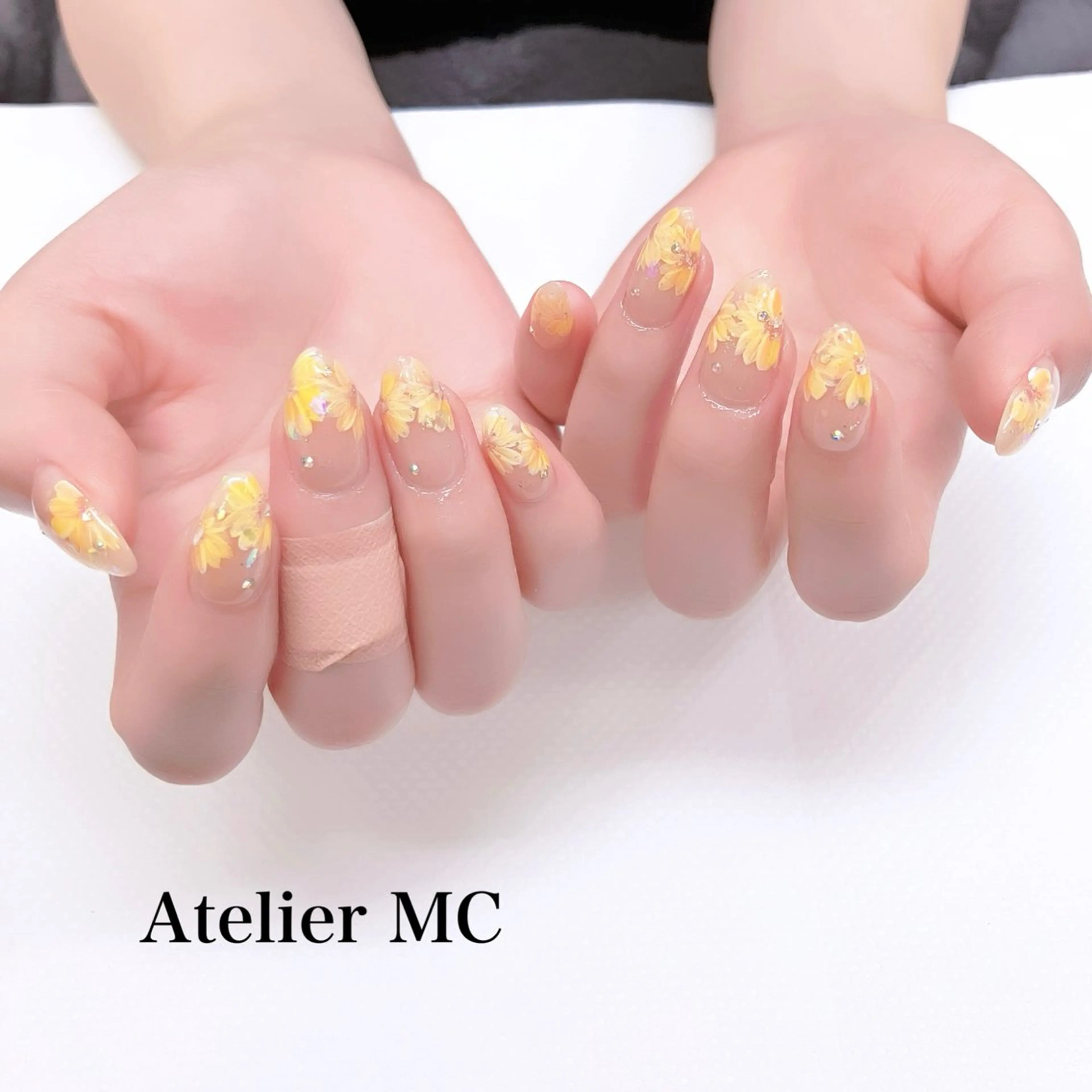 ネイル アトリエ エムシー 【新富町・東銀座】のネイルデザイン