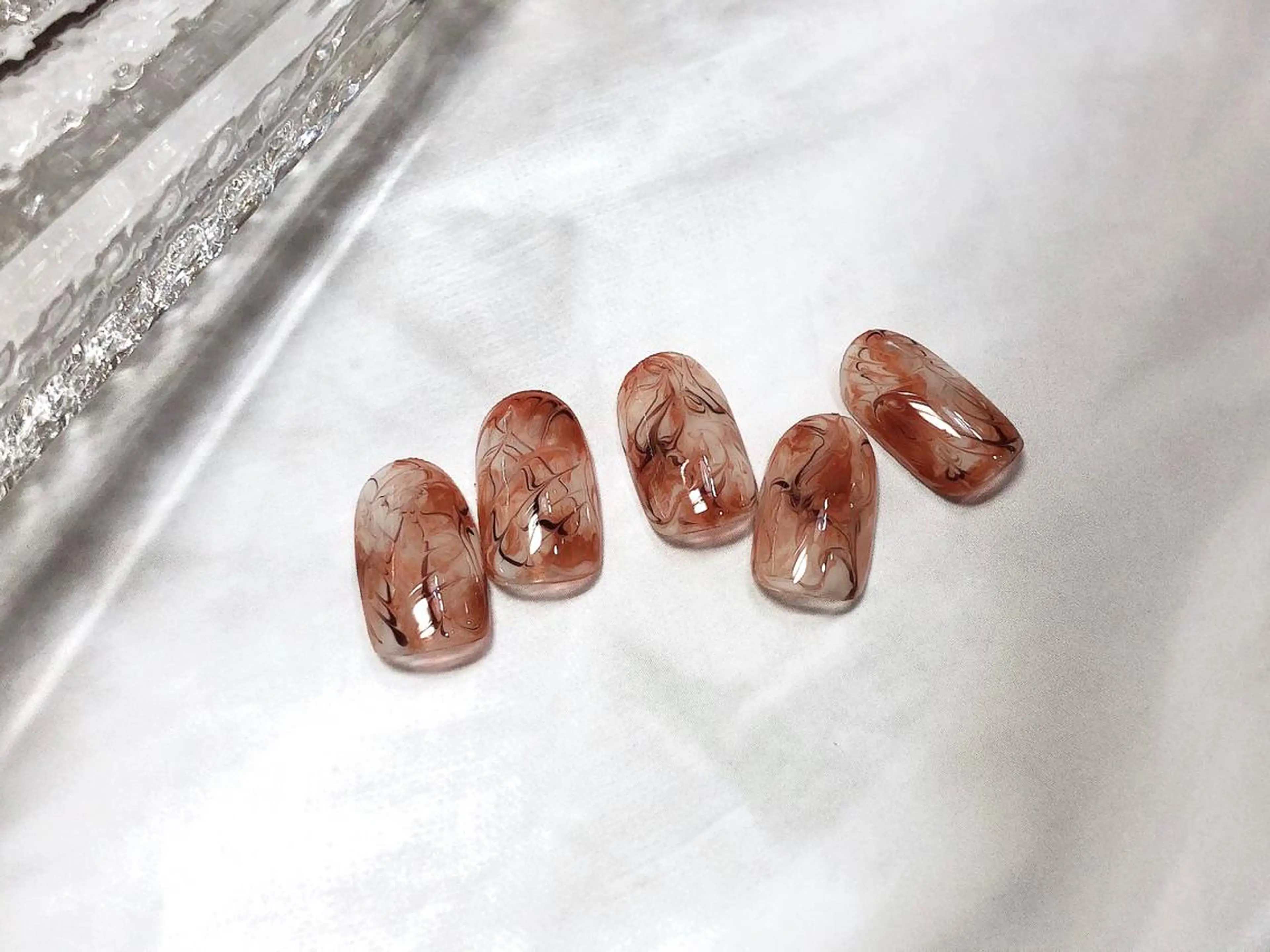 ネイル ブラウン 大理石ネイル(マーブル) ニュアンスネイル 梅津 郁美のネイルデザイン