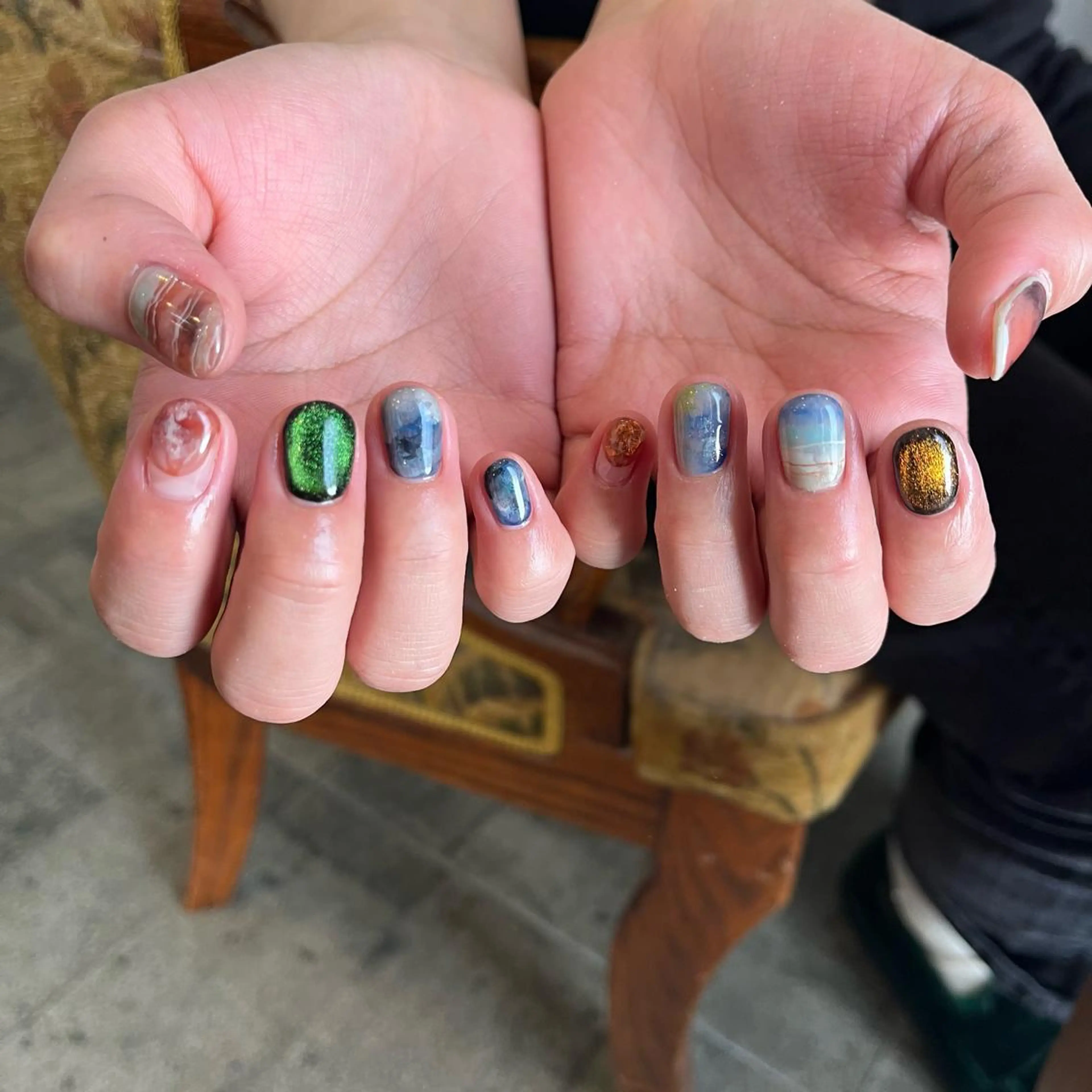 ネイル ハンドネイル Trico Antique所属・岩本 杏のネイルデザイン