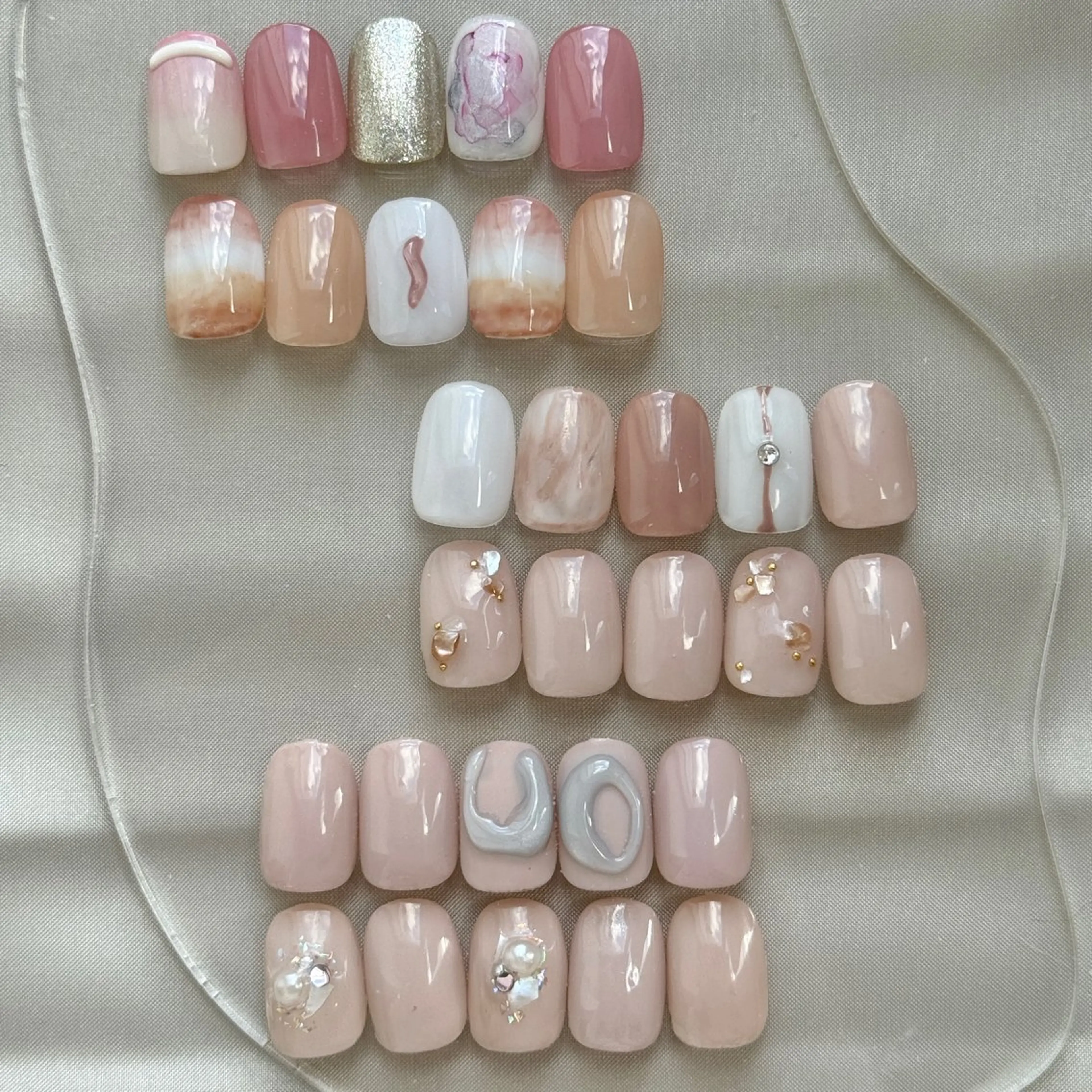 ネイル シンプルネイル ハンドネイル 深田 美雪のネイルデザイン