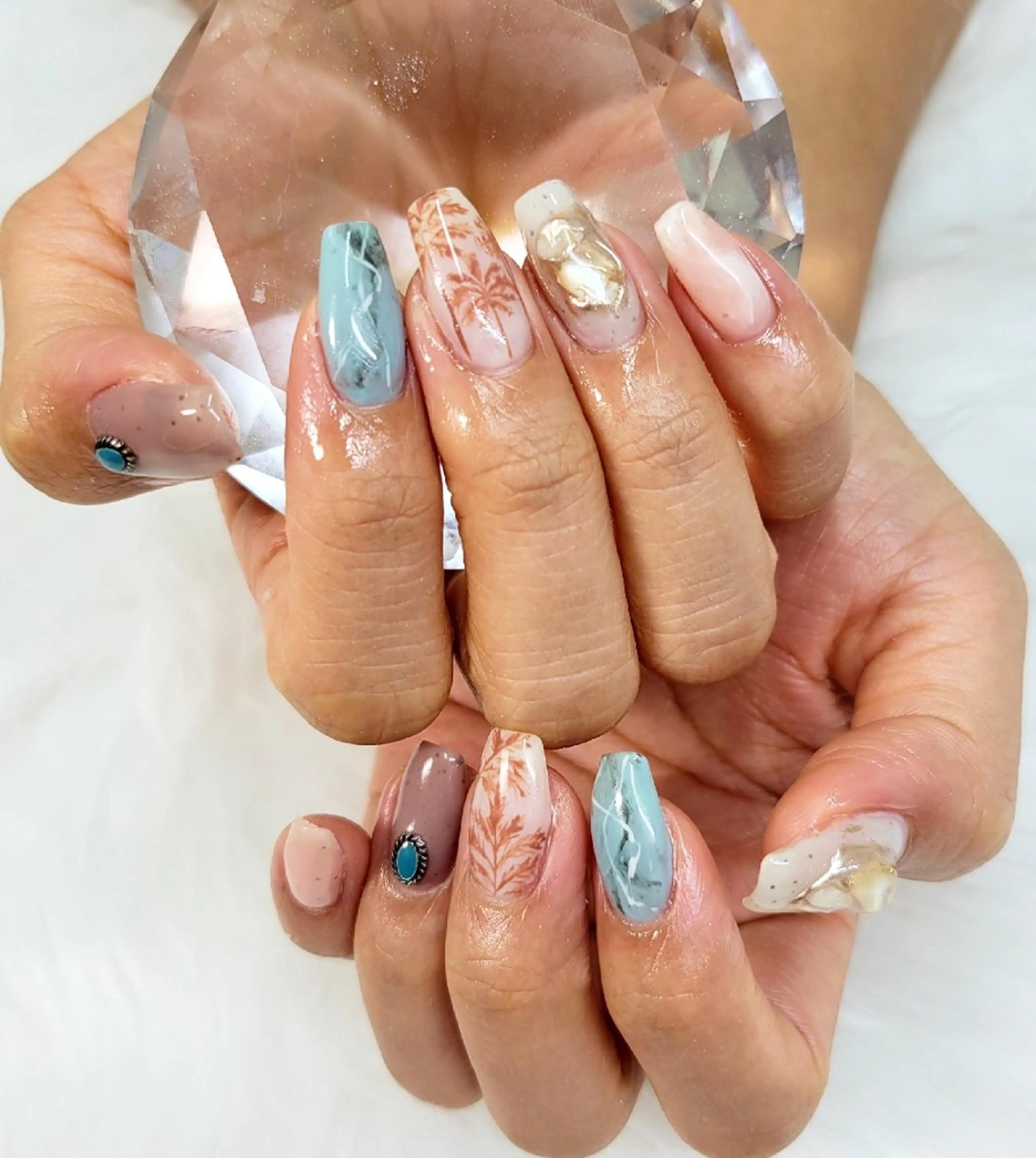 ネイル ハンドネイル 🌺chimu🌺 予約リクエスト可能☆のネイルデザイン