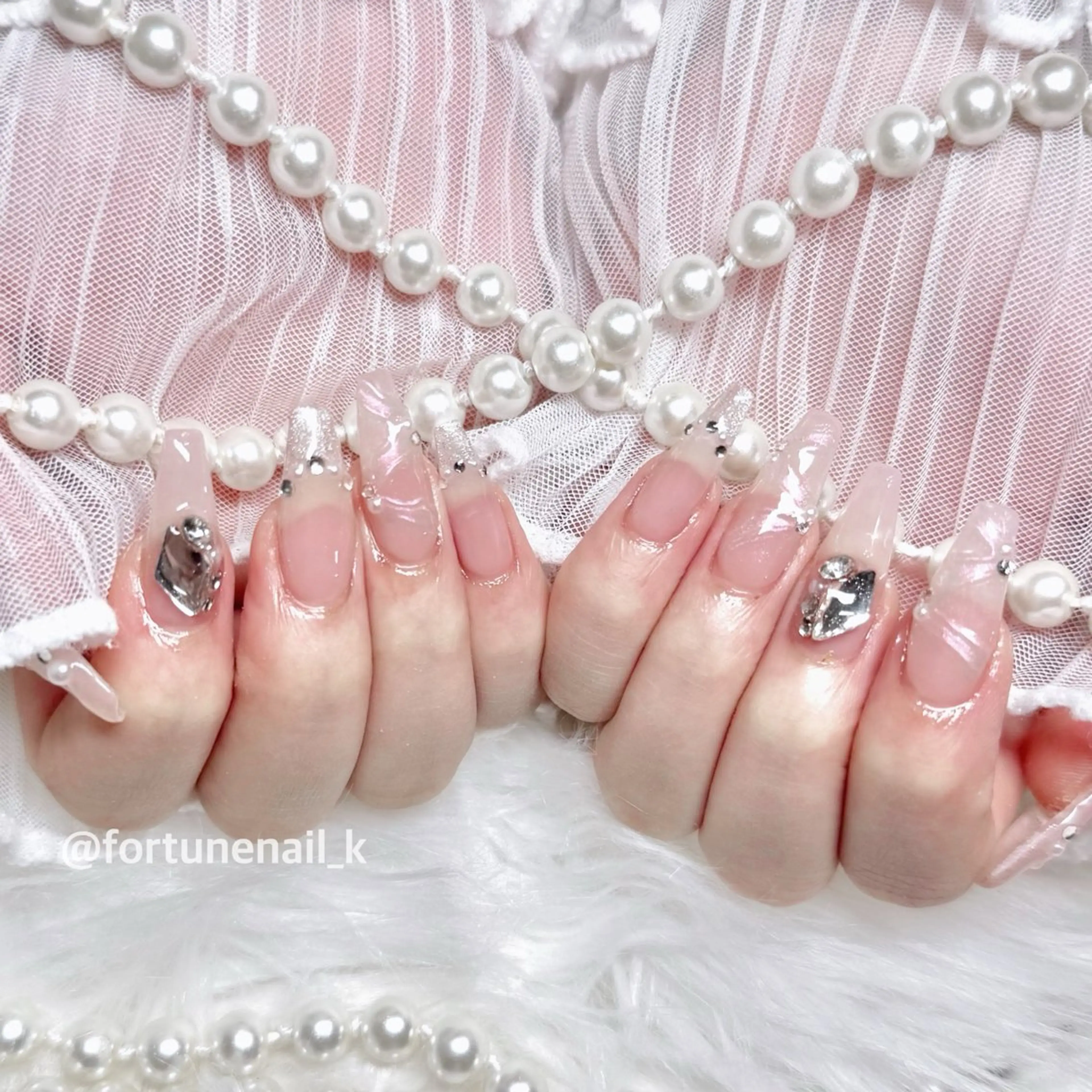 ネイル マグネットネイル ハンドネイル 🤍kanane 🤍1/29空き✩.のネイルデザイン