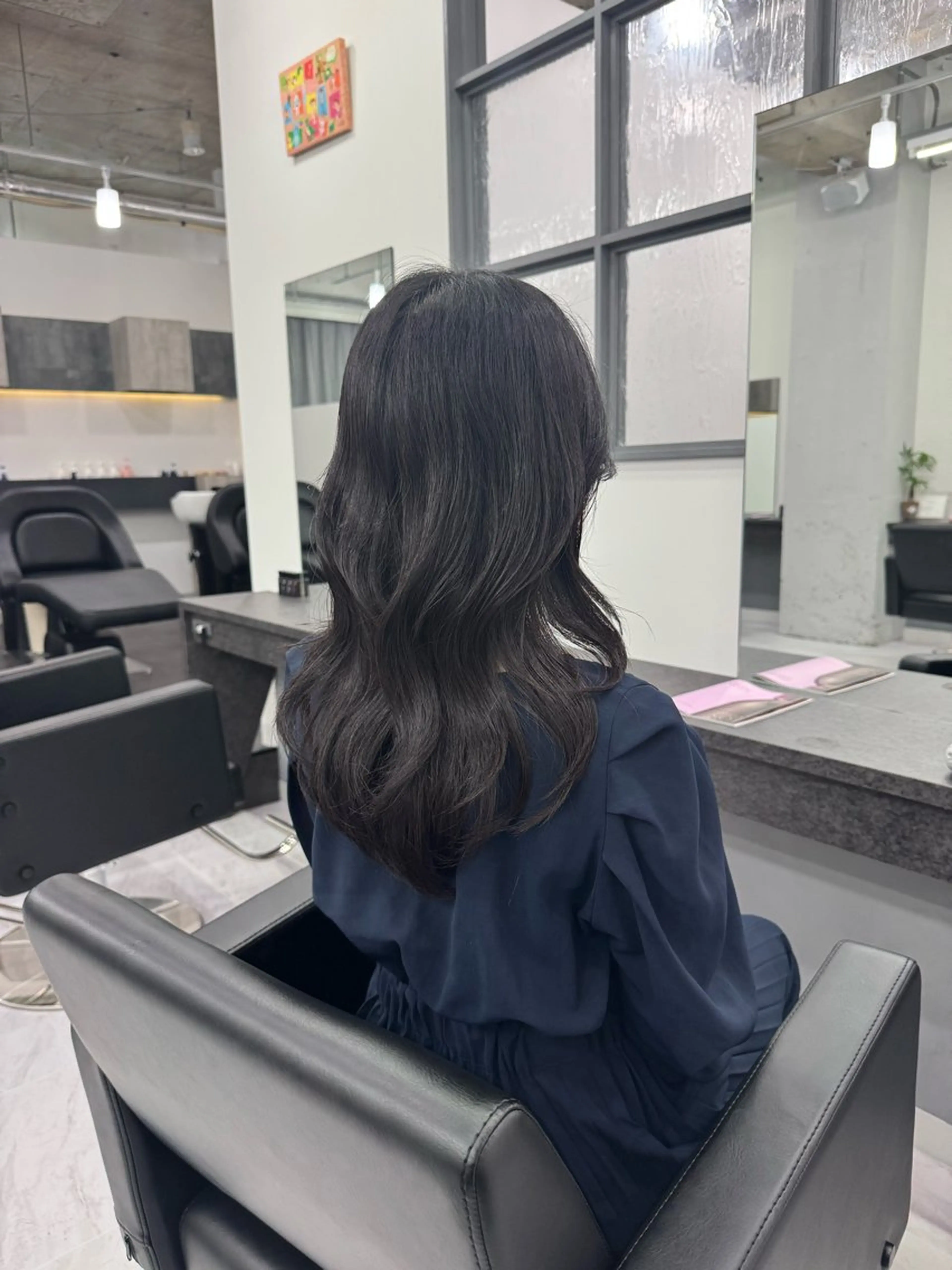 ロング レイヤー・ブリーチ kiyotoshiのヘアスタイル