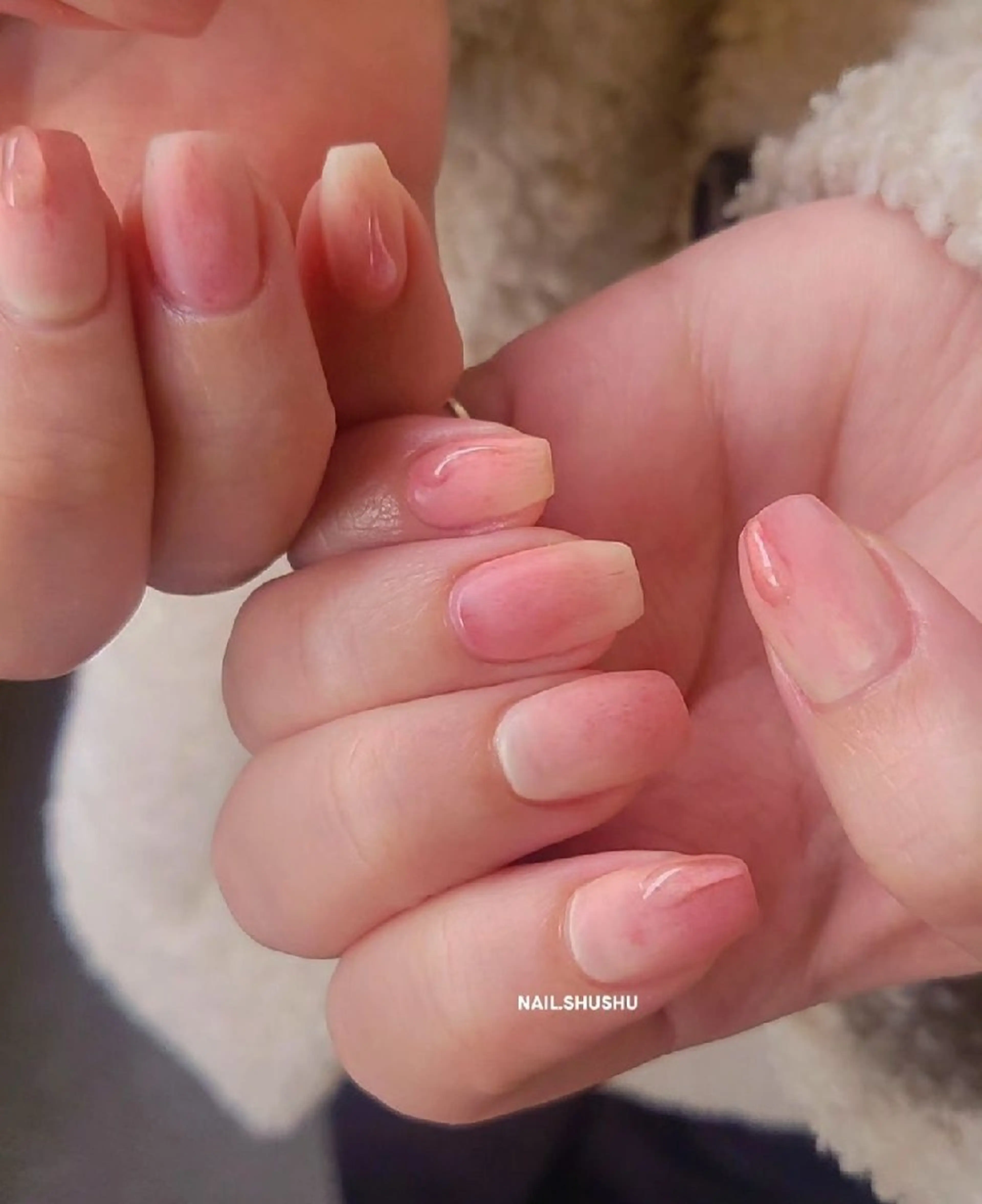 ネイル 持ち込み ニュアンスネイル ワンカラーネイル シンプルネイル 春ネイル ハンドネイル 3dパーツ/流行り 👧shushu❤️のネイルデザイン