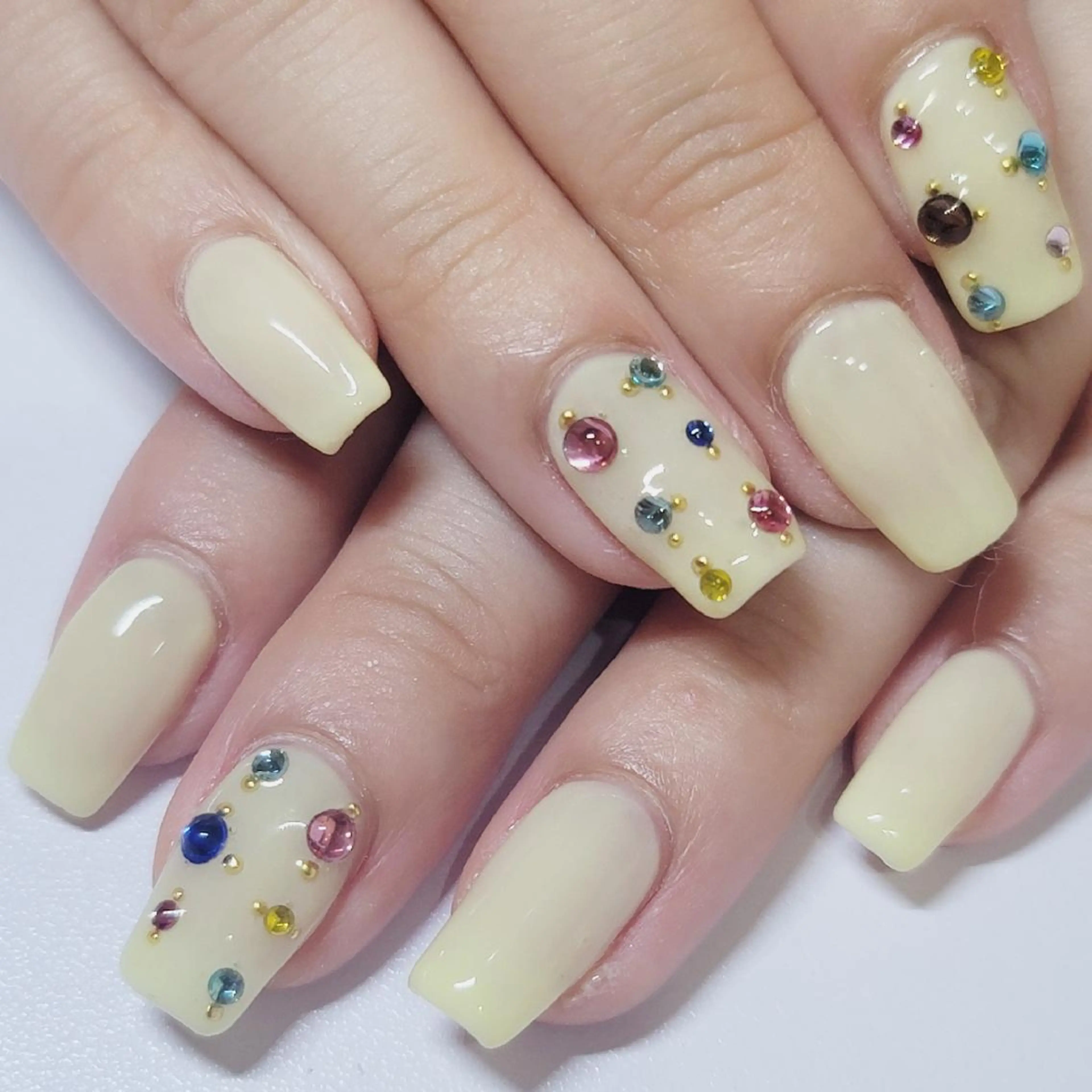 ネイル アートネイル ドット ワンカラーネイル シンプルネイル ストーンネイル ハンドネイル よしだ ひろきのネイルデザイン