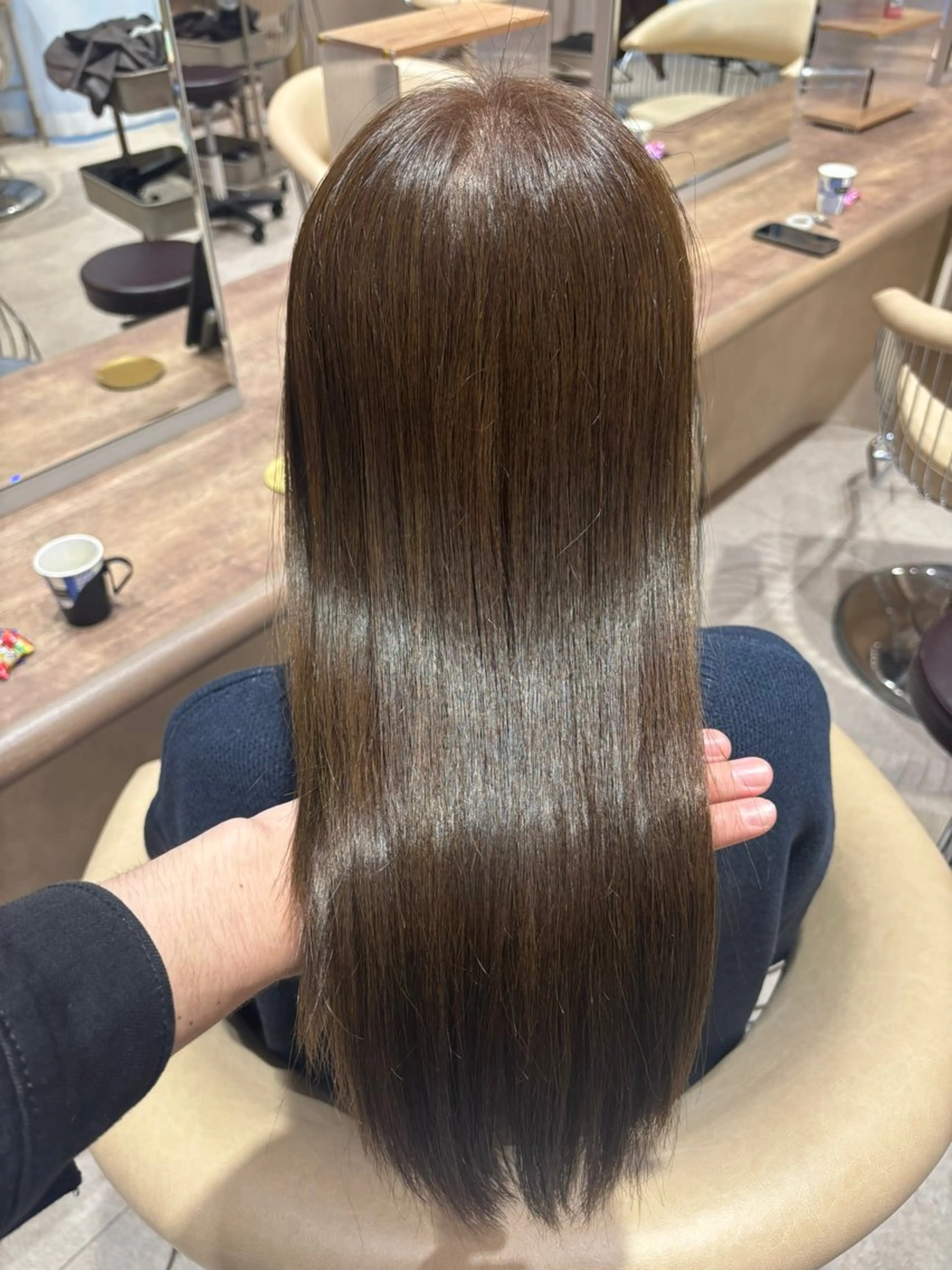 ロング カット ヘアカラー トリートメント 韓国レイヤー顔周り カット髪質改善しゅんのヘアスタイル