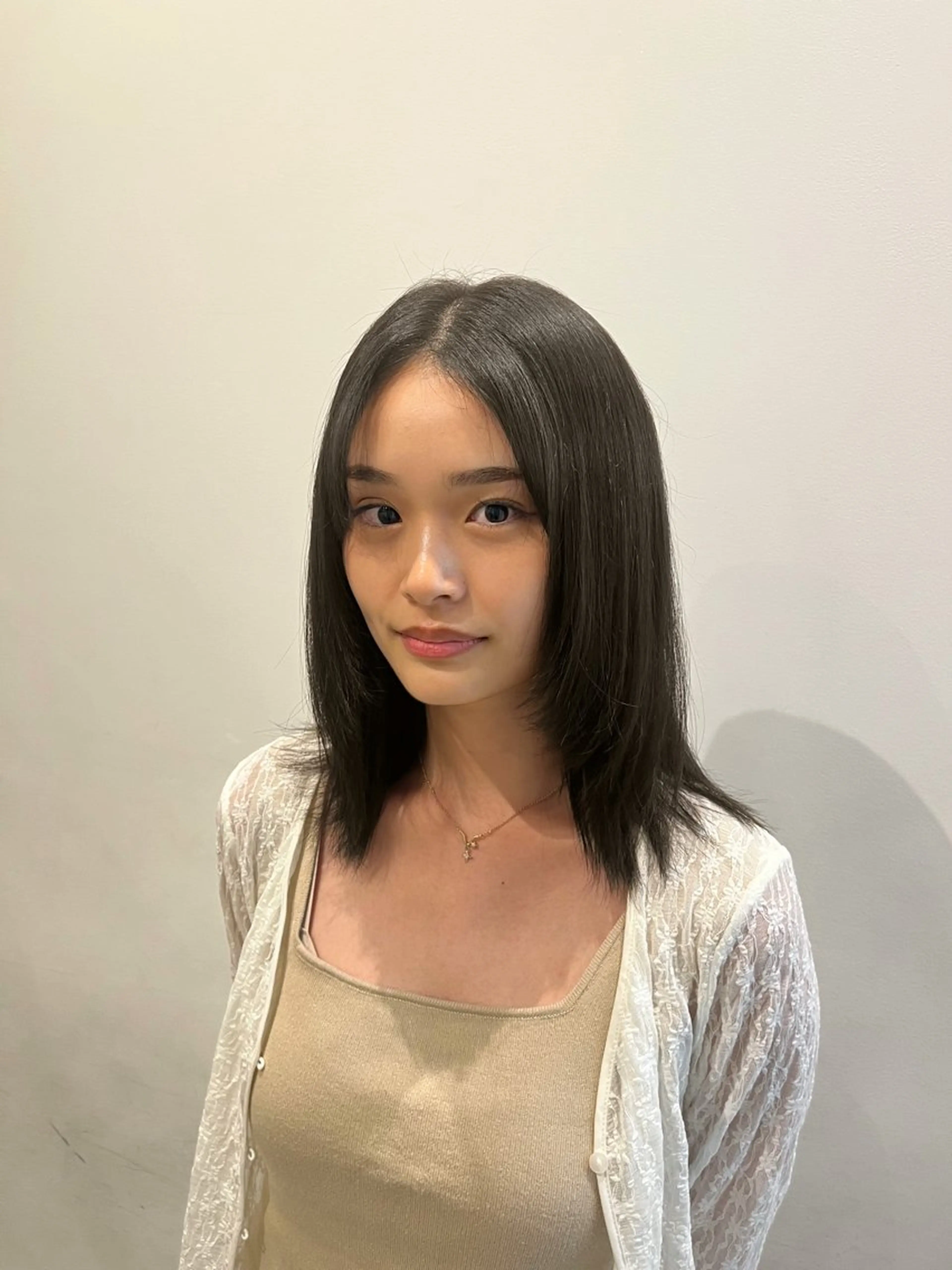 ミディアム ヘアカラー 韓国レイヤーカット/ ハイトーン/マアヤのヘアスタイル