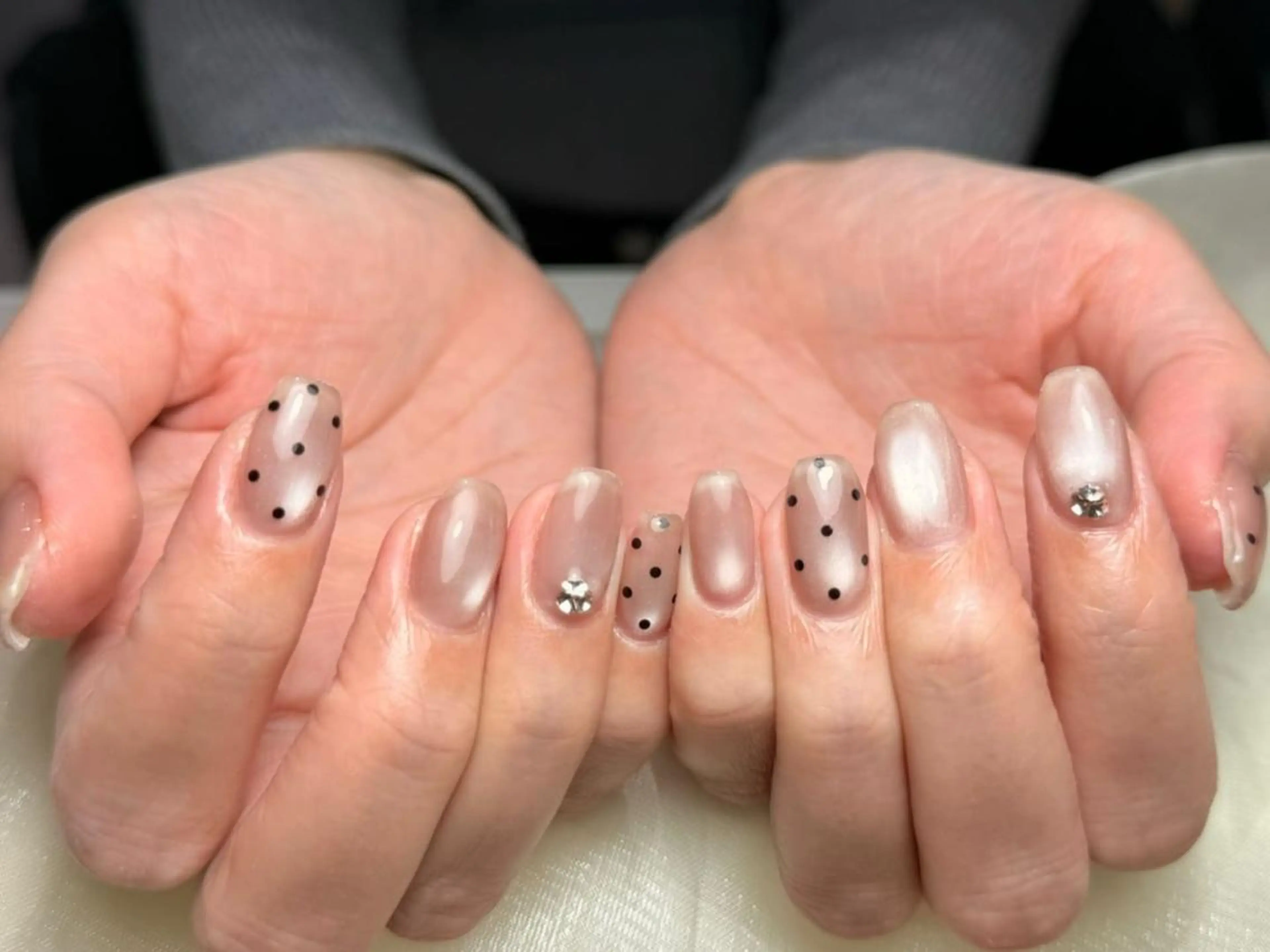 ネイル チークネイル 長さ出し フレンチネイル グラデーション マグネットネイル ハンドネイル ハンドケア ⭐️Syu Rei⭐️のネイルデザイン