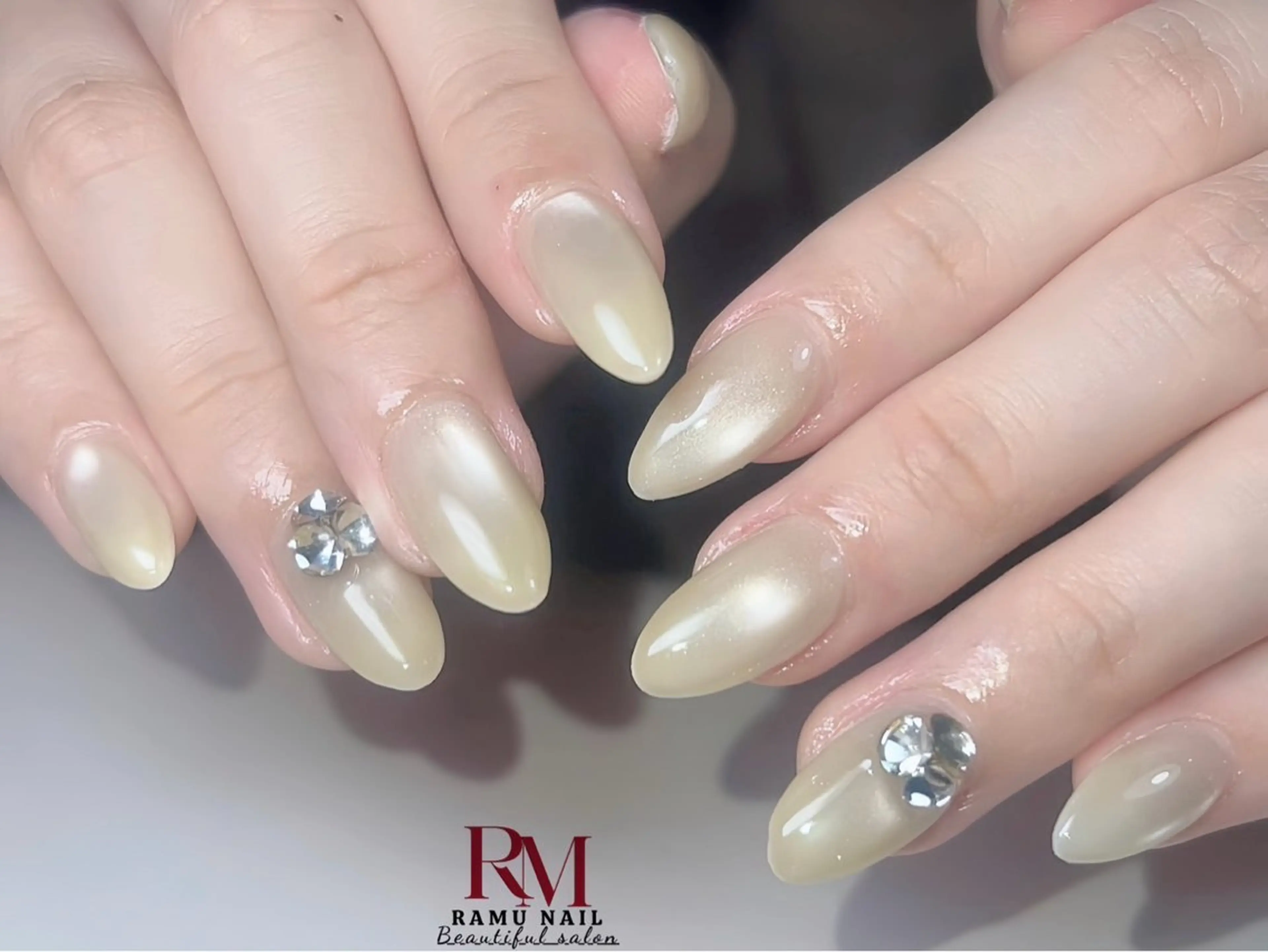 ネイル キラキラネイル マグネットネイル ミラーネイル ピンク ワンホンネイル ハンドネイル RAMU Nail 恵比寿店のネイルデザイン