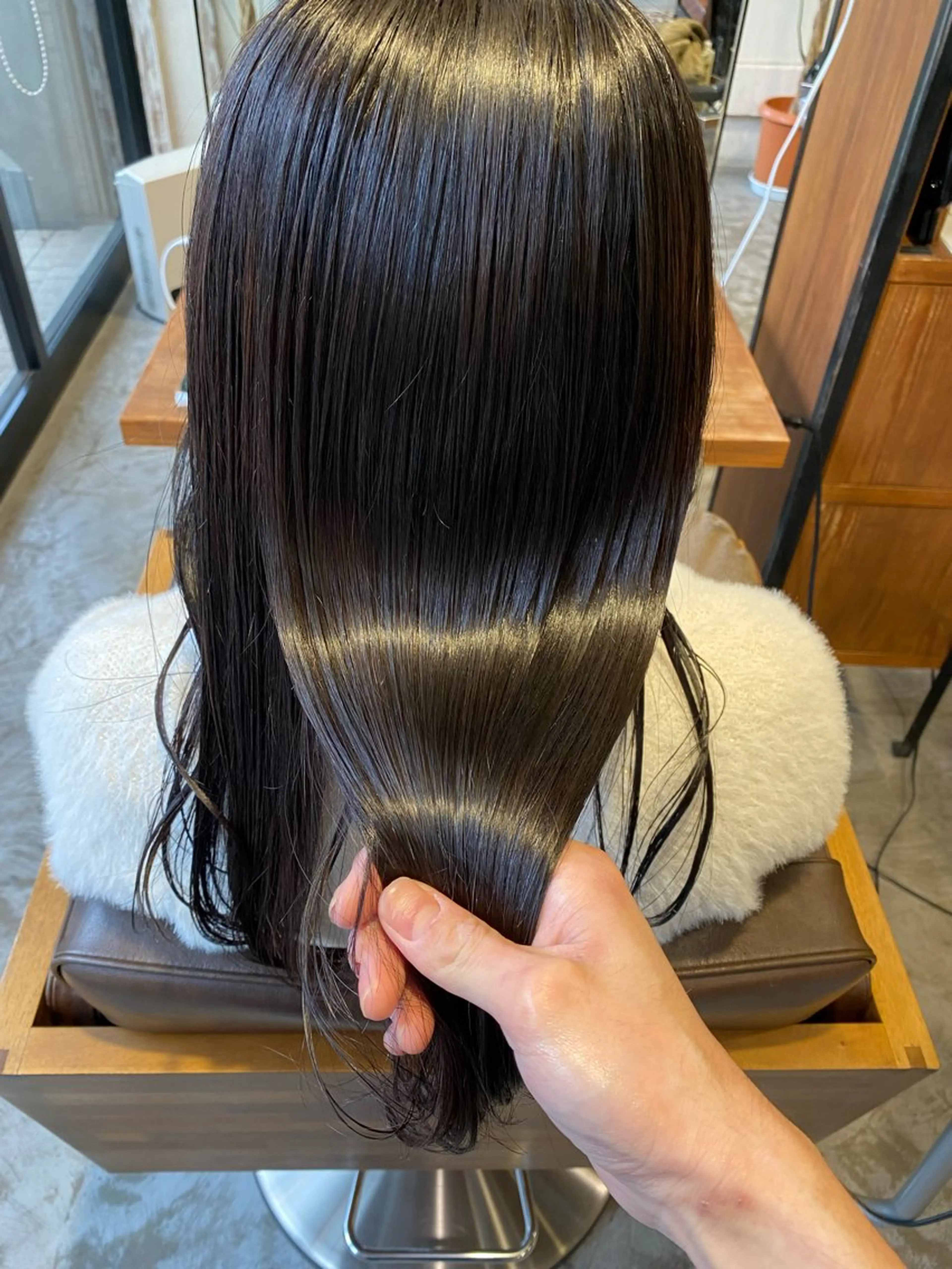 ロング カット ヘアカラー トリートメント 透明感カラー🌿 ｛door｝髙橋輝のヘアスタイル