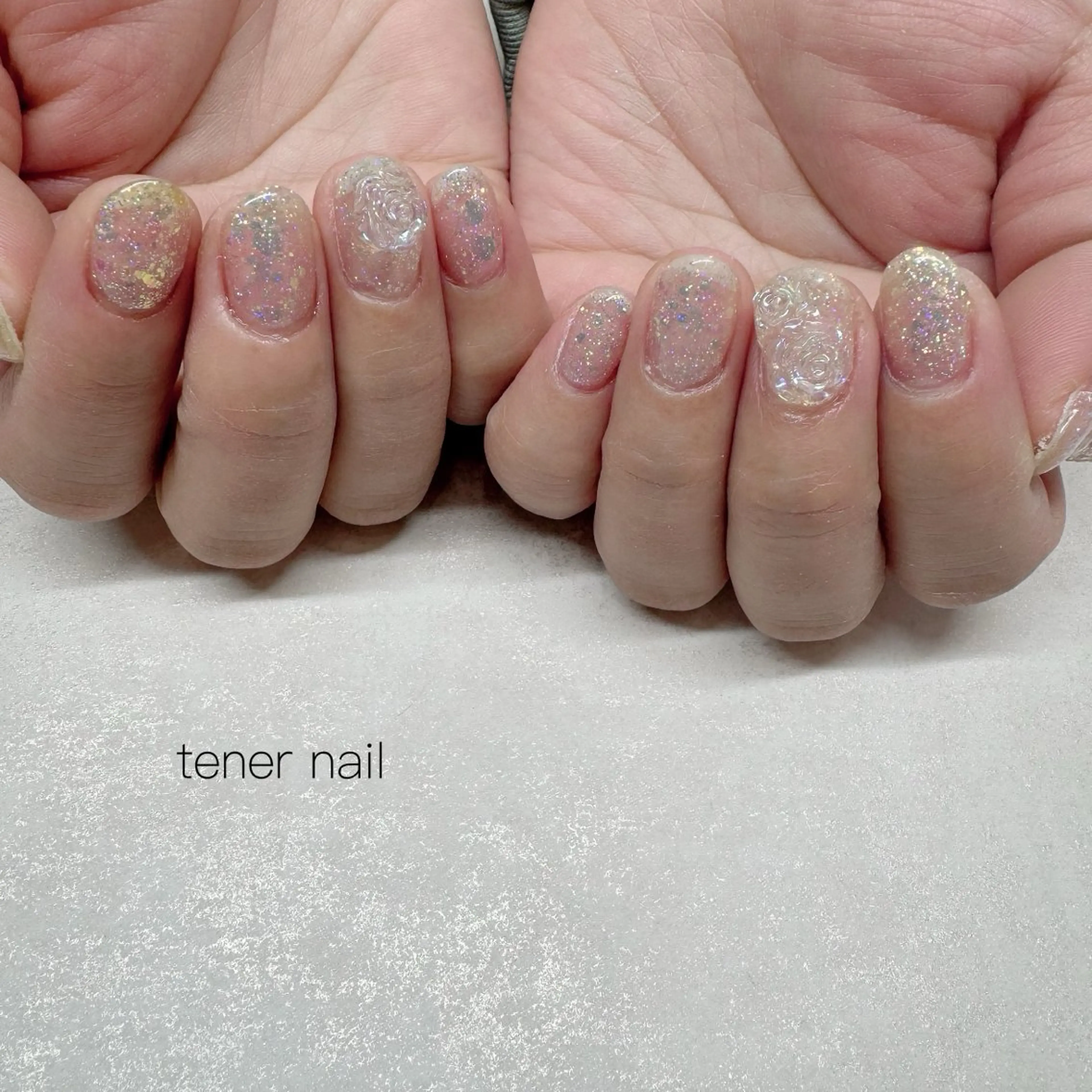 ネイル オーロラネイル ラメ(グリッター) ハンドネイル tener  nail  テネルネイル所属・テネルネイル tener nailのネイルデザイン