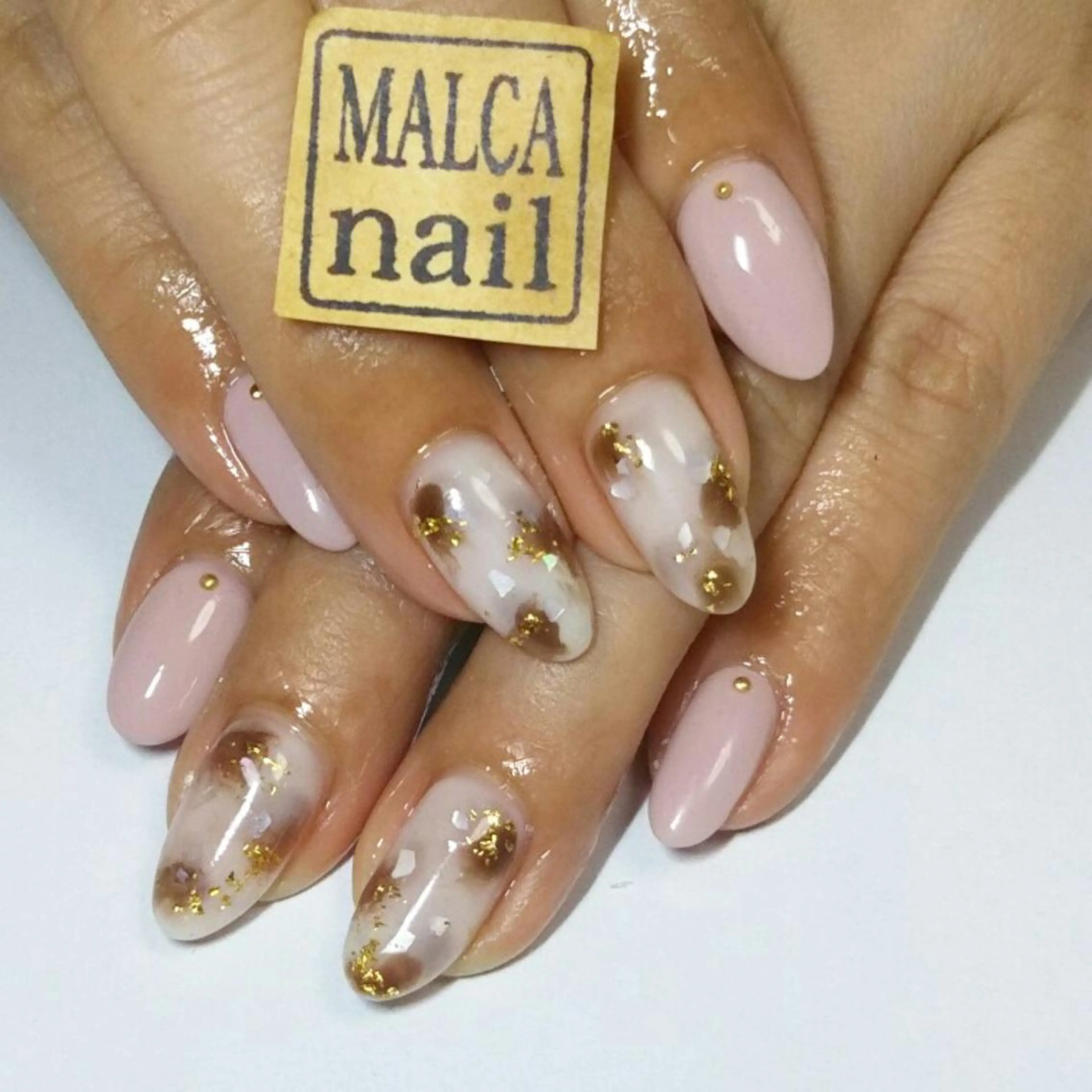 セミロング ヘアアレンジ パーマ ネイル キッズ マツエク・マツパ MALCAnail(マルカネイル)所属・荒木 莉奈のネイルデザイン