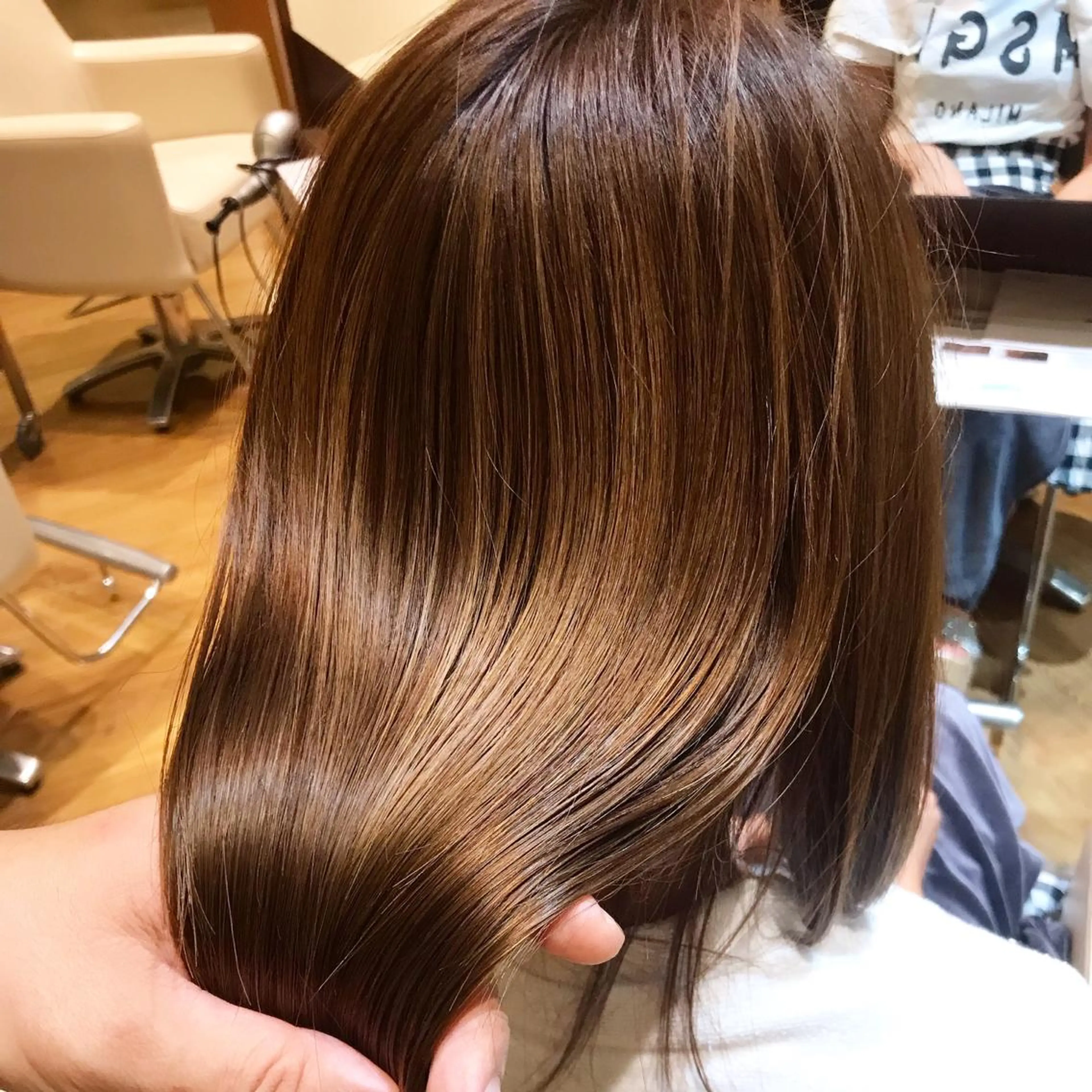 ミディアム k-two corso所属・パーマモデル募集🌈 森脇帆南のヘアスタイル