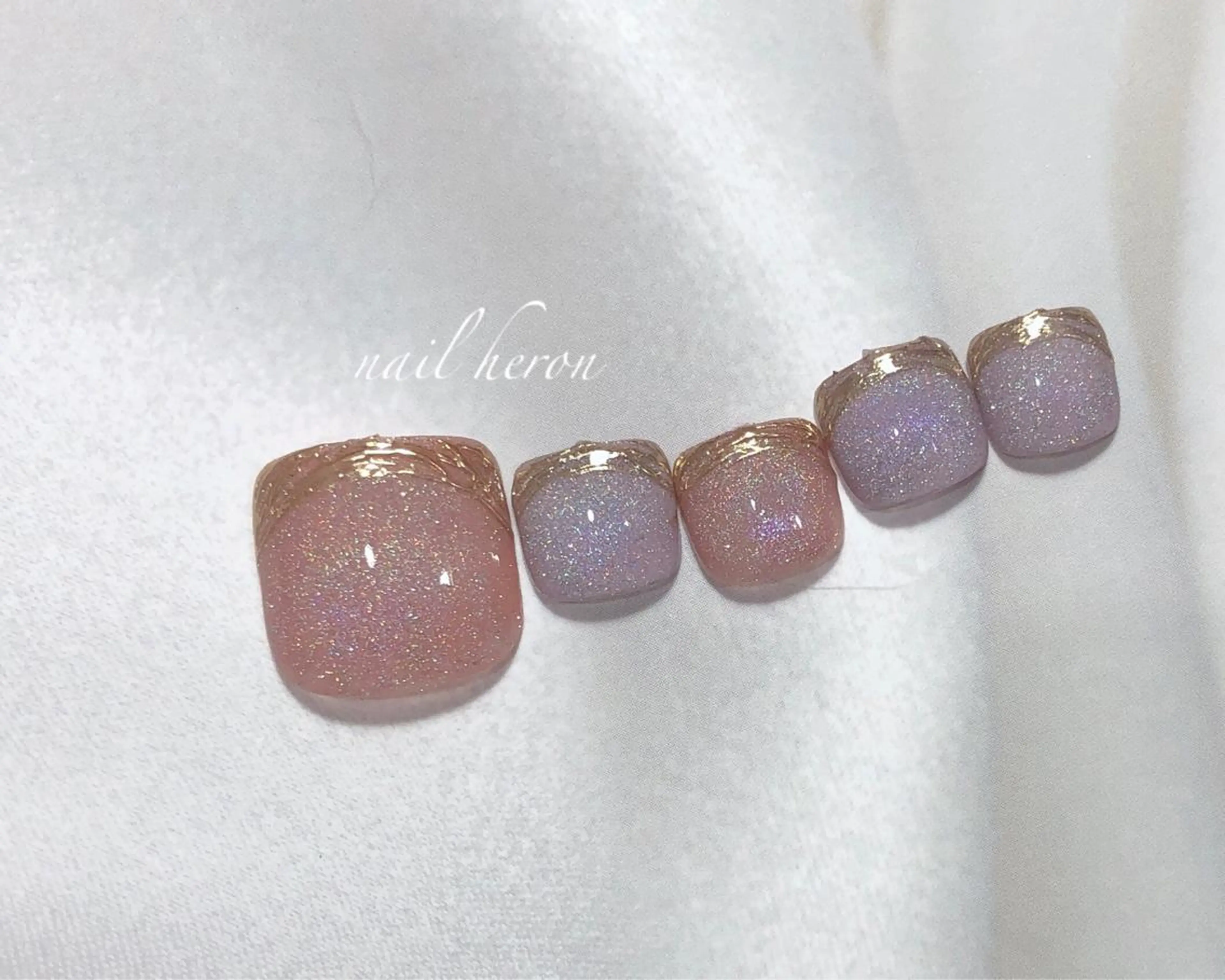 ネイル マグネットネイル フットネイル nail heron所属・saki_ nail heronのネイルデザイン